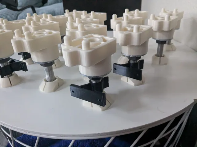 Cabinet legs for IKEA Metod for tall people