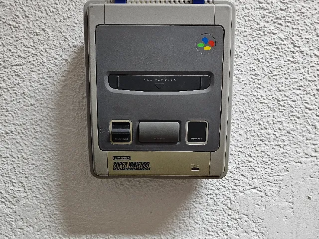 SNES PAL Wandhalter