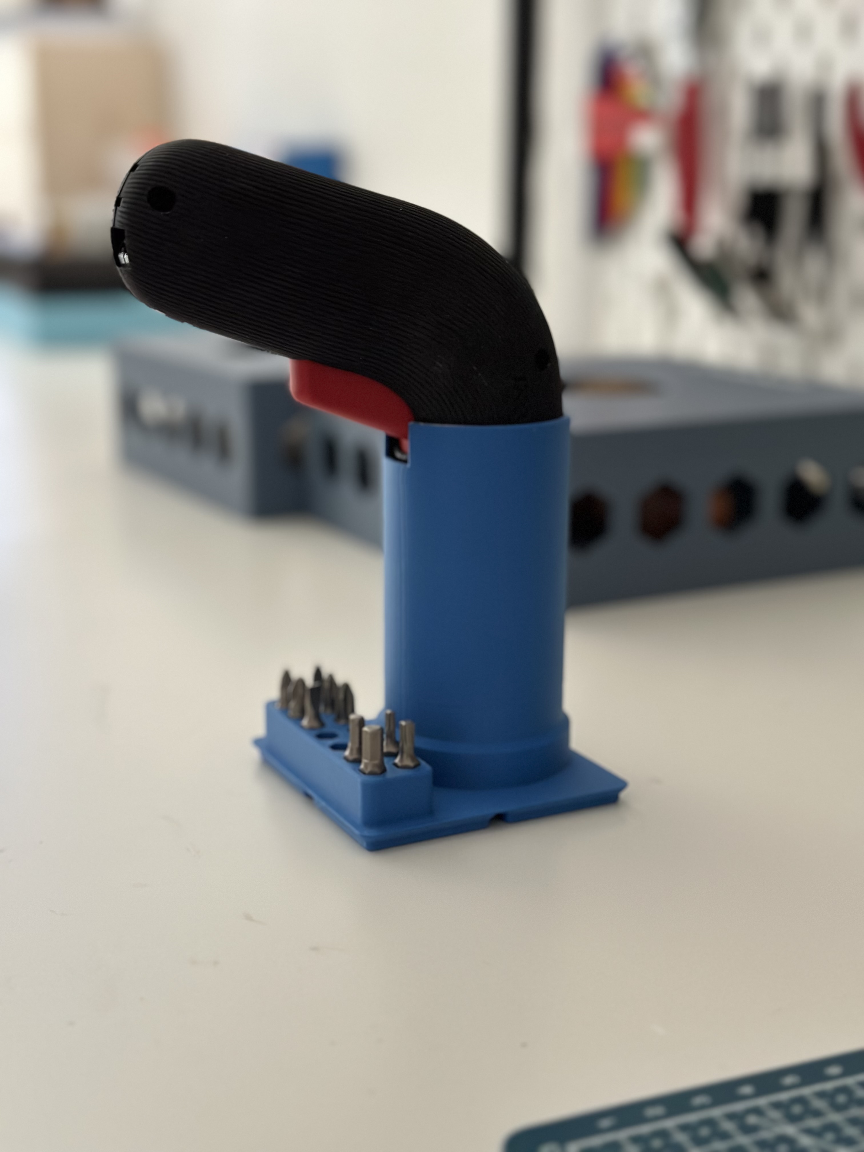 Simple Gridfinity Holder For Bosch Ixo And Some Bits By Maggmin Download Free Stl Model