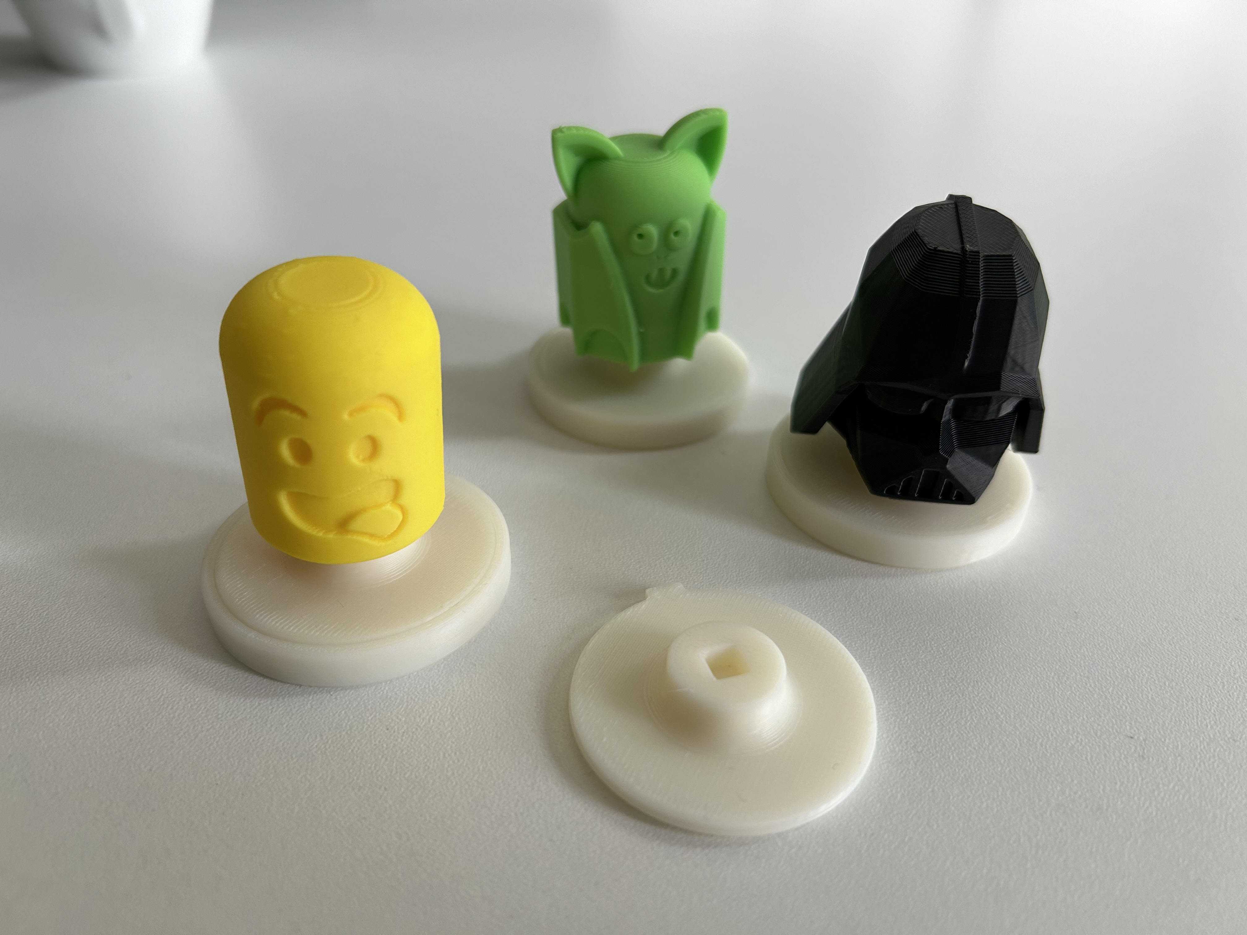 Toniebox figure mount - Bubblehead base 3D model thumbnail