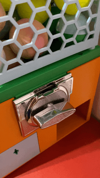 Mechanical Vending Machine