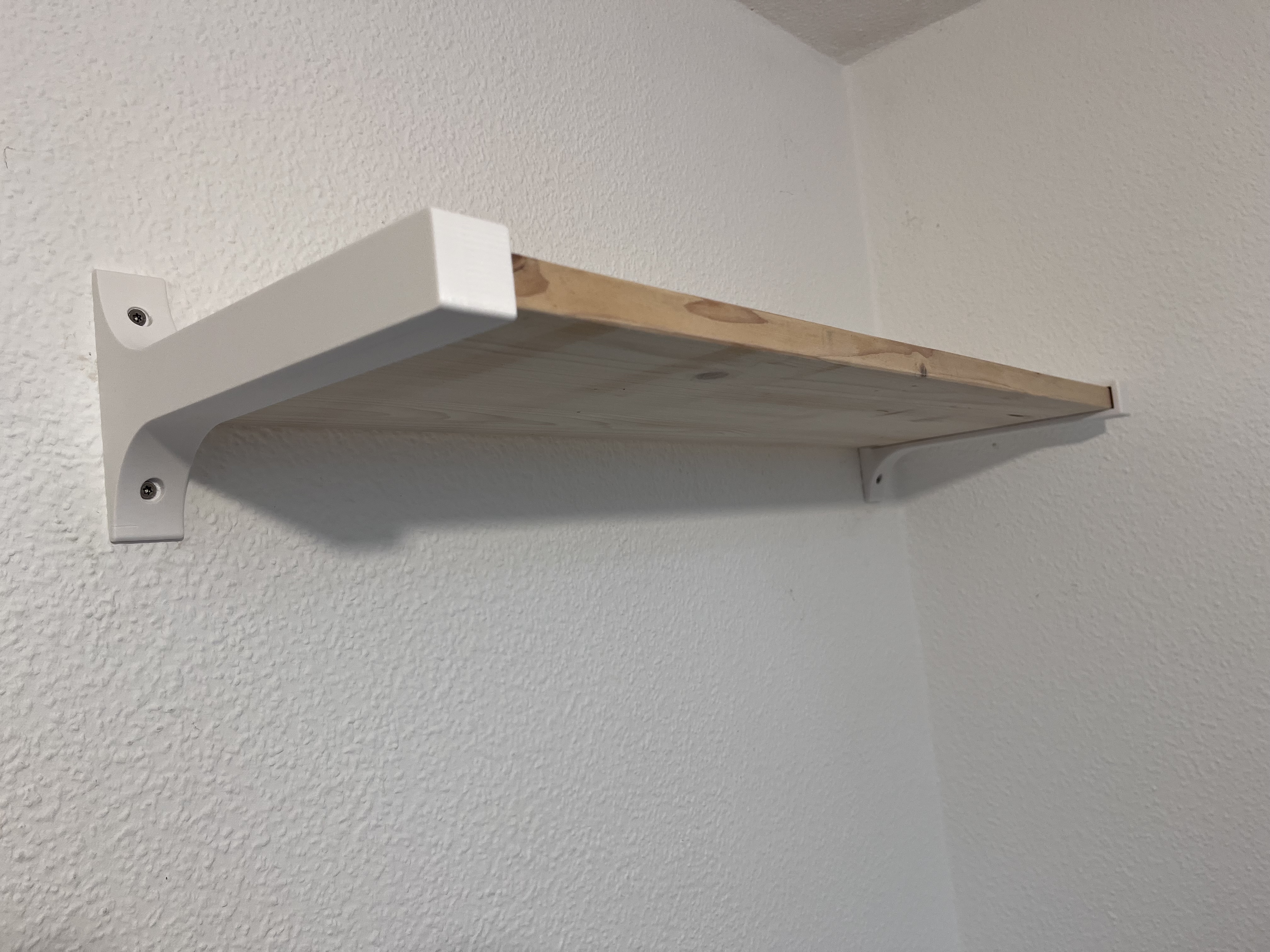 Regalhalter / Shelf bracket
