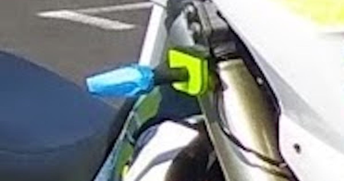 DRZ400 Turn signal mount adapter by burgersquid Download free STL