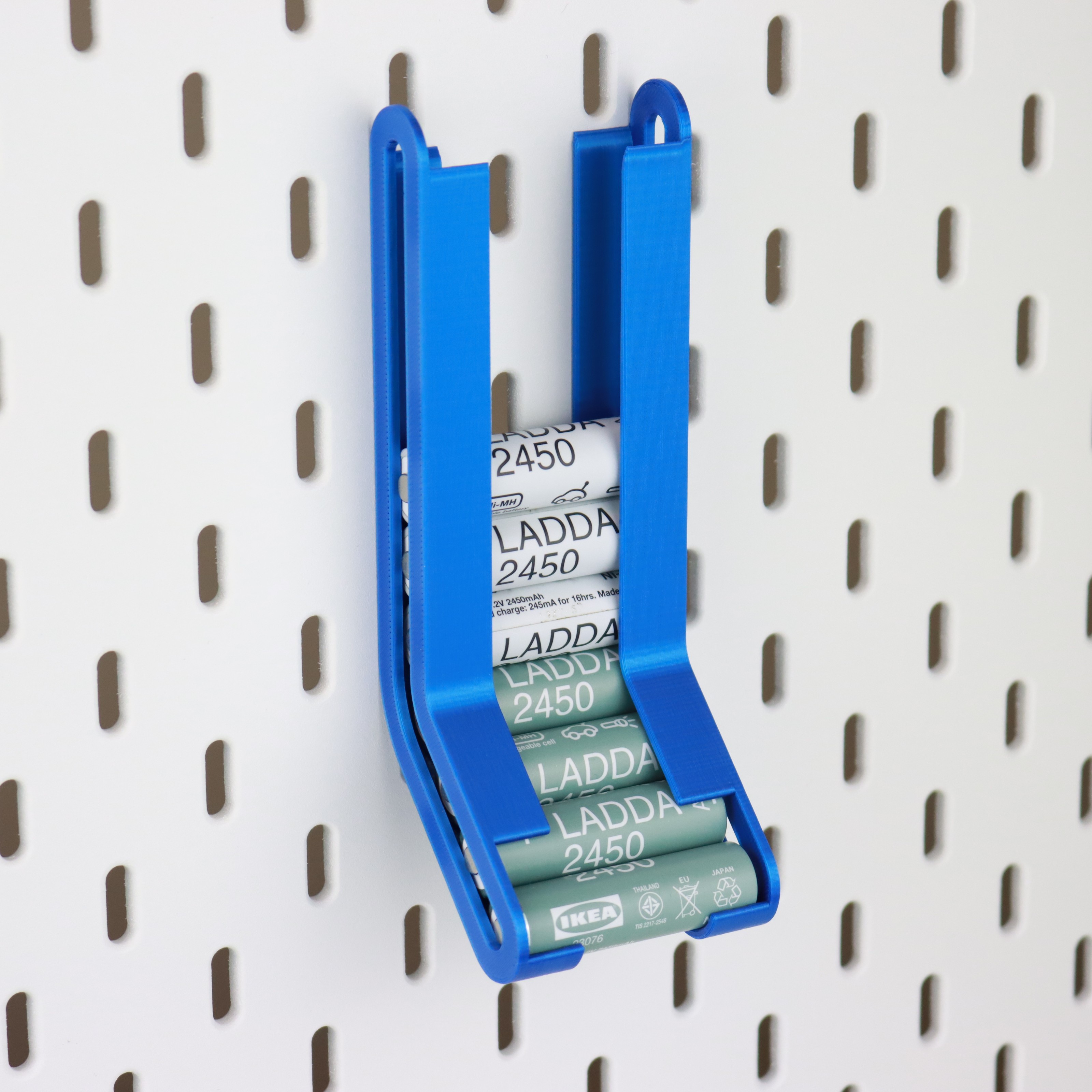 Skådis / Skadis AA & AAA Battery Dispenser