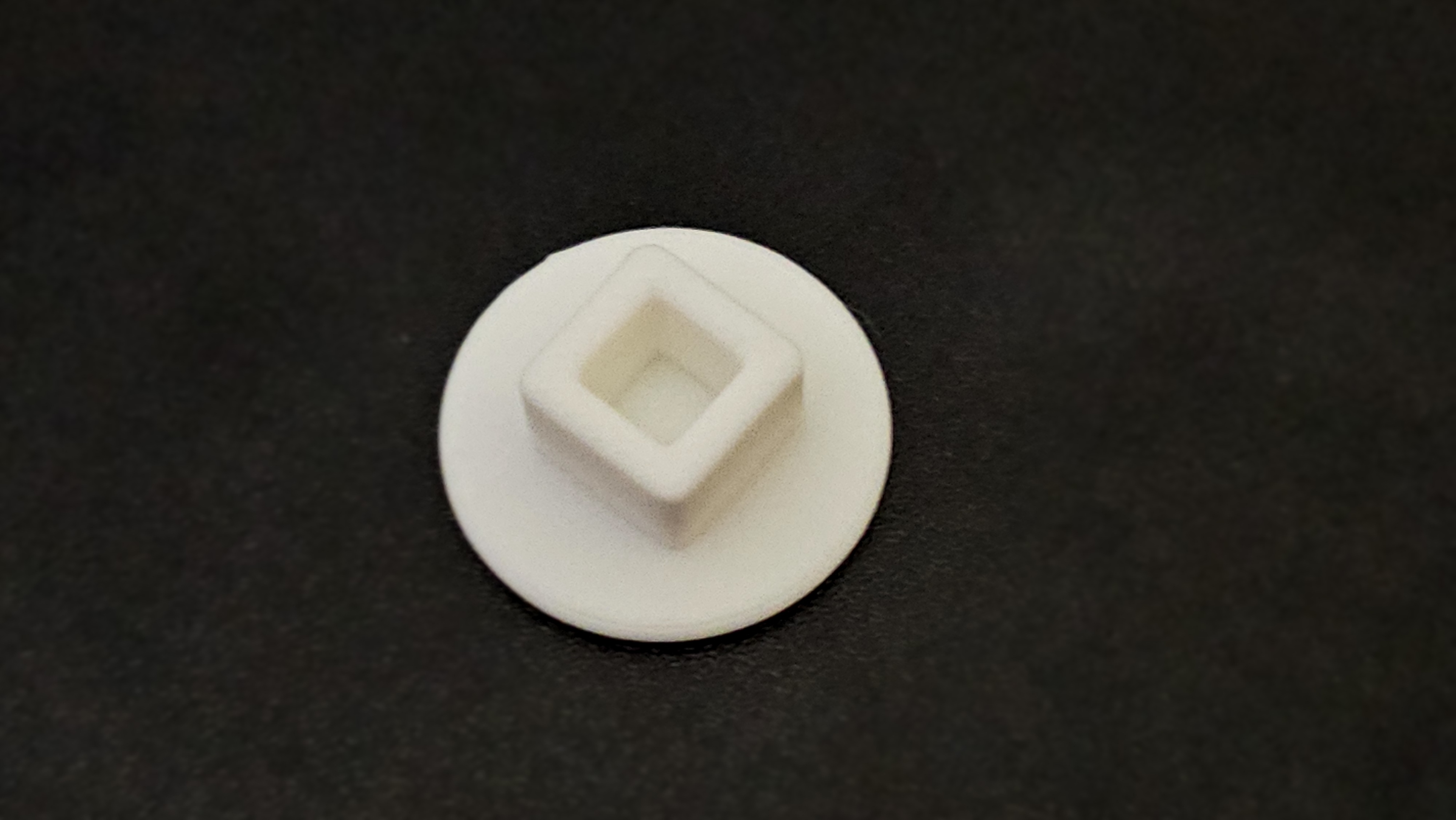 Miniatura 2 do modelo 3D Keychain Display Endcap