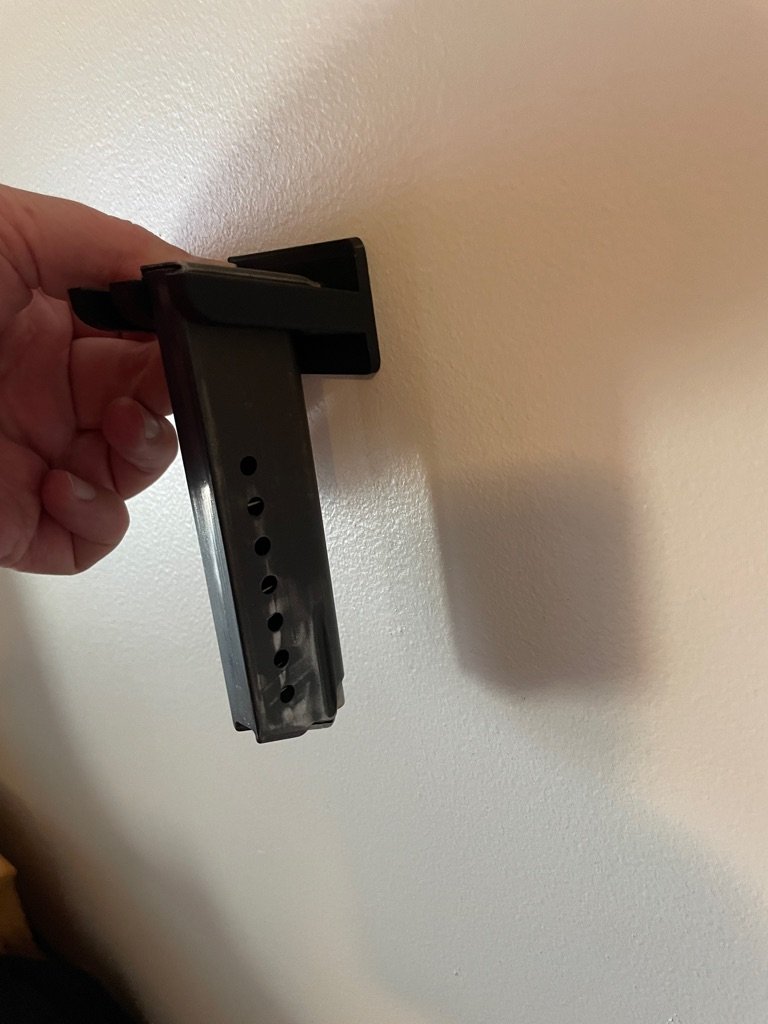 Magazine holder for Sig Neuhasen P210