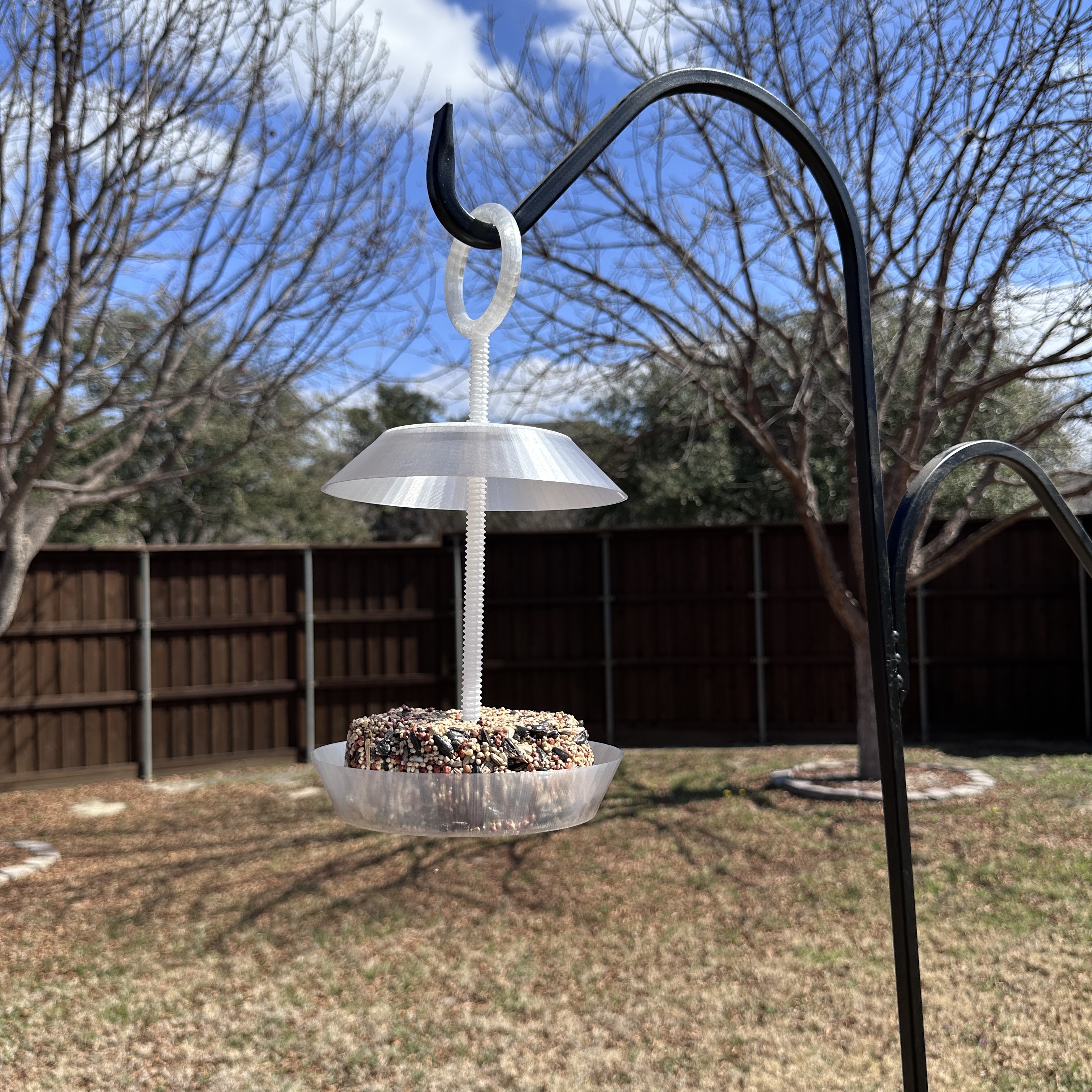 Adjustable Birdfeeder