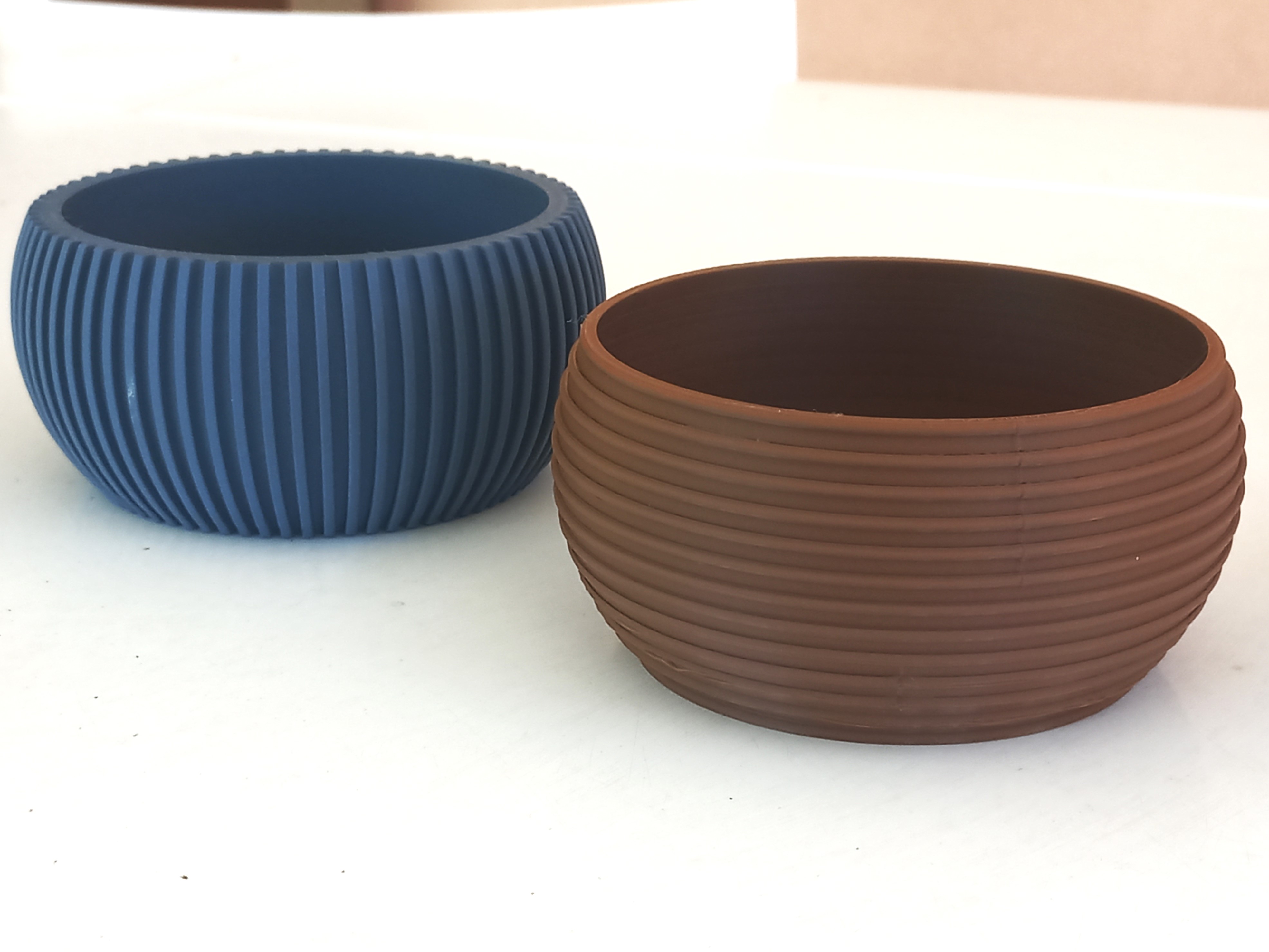Planter vase pot - straight pattern