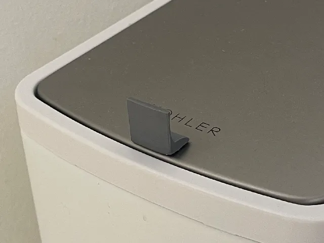 Simple Magnetic Lid Pull