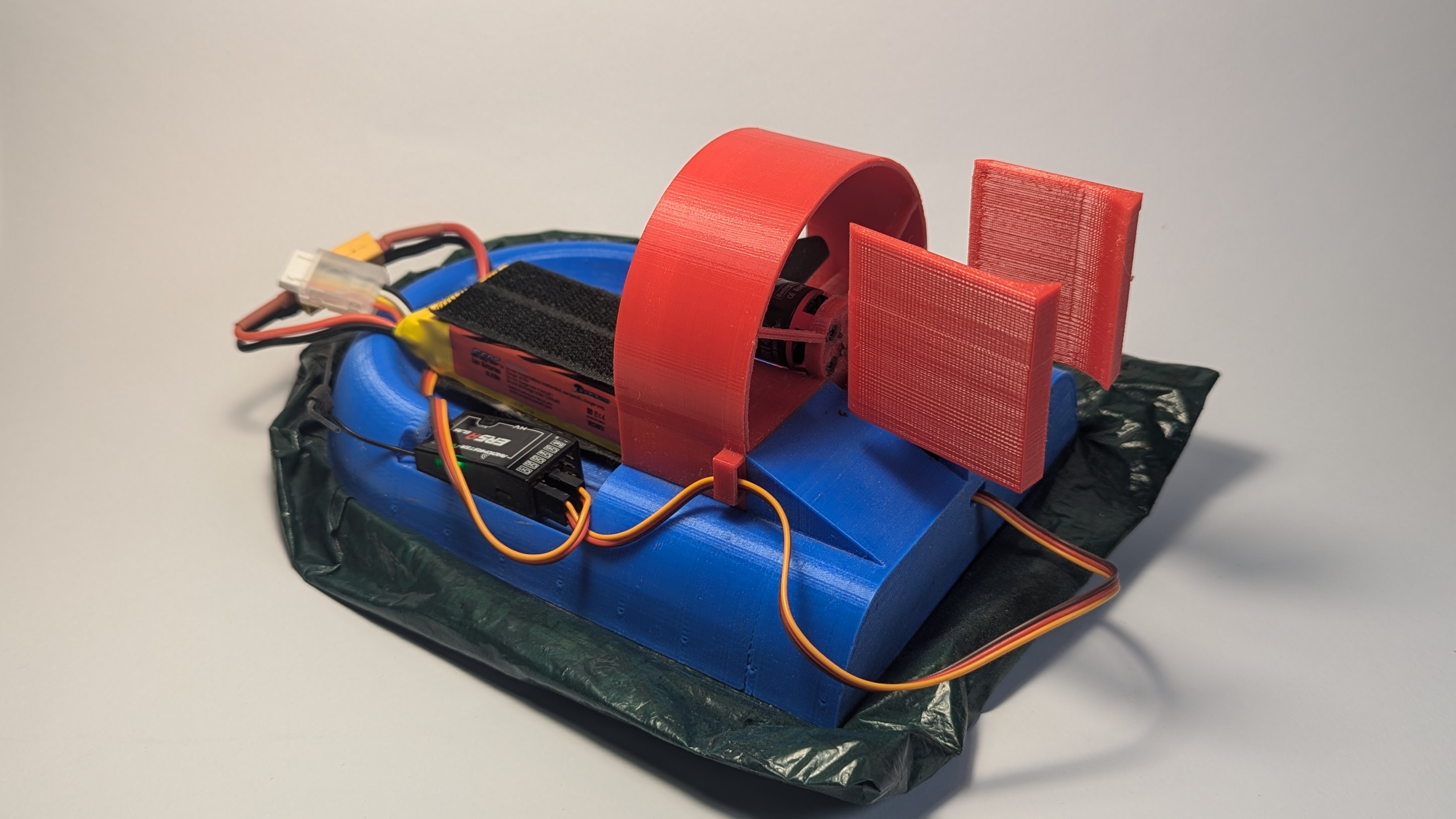 Rc hovercraft — miniatura 2