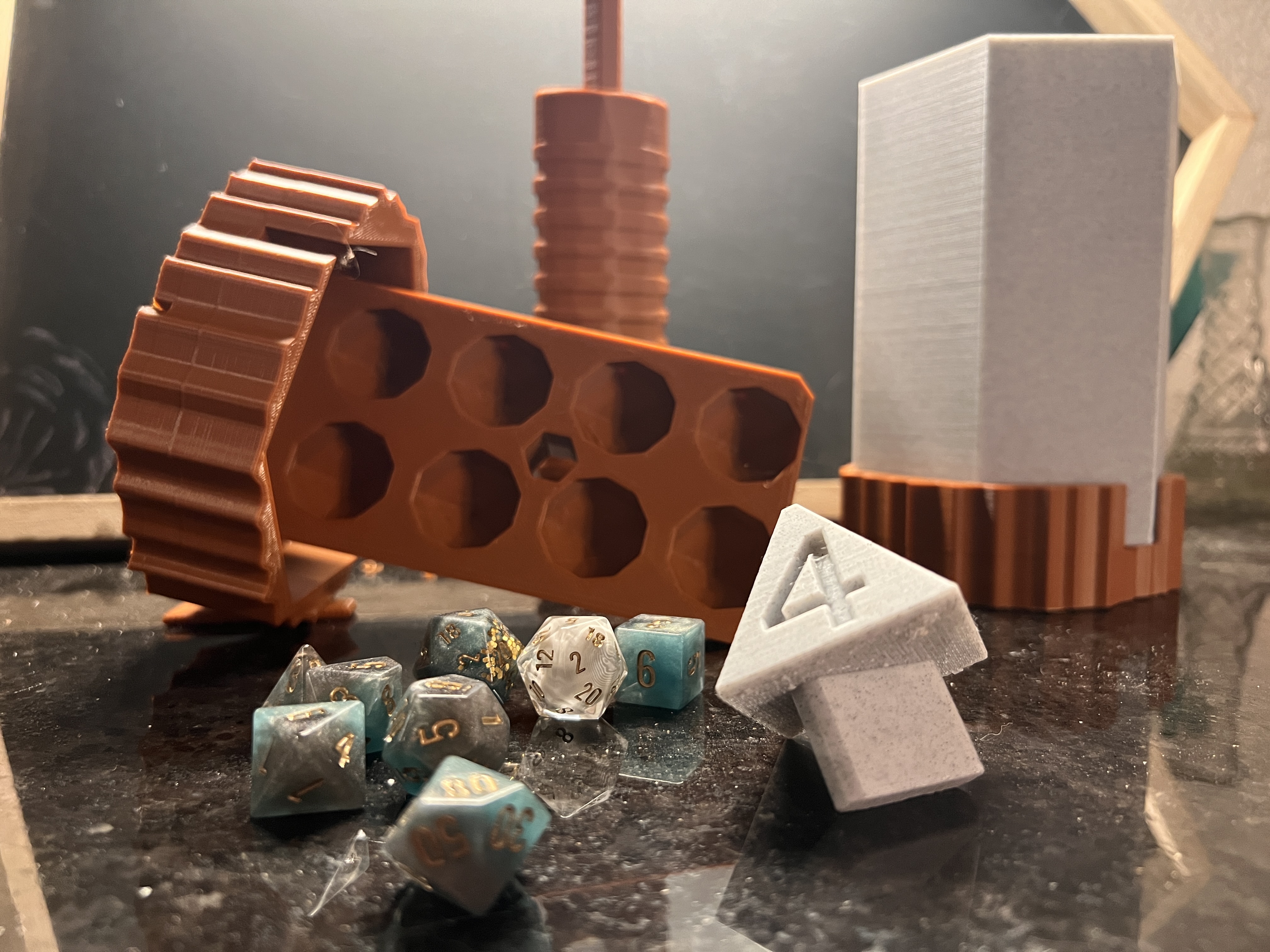 Log Hammer Dice Tray
