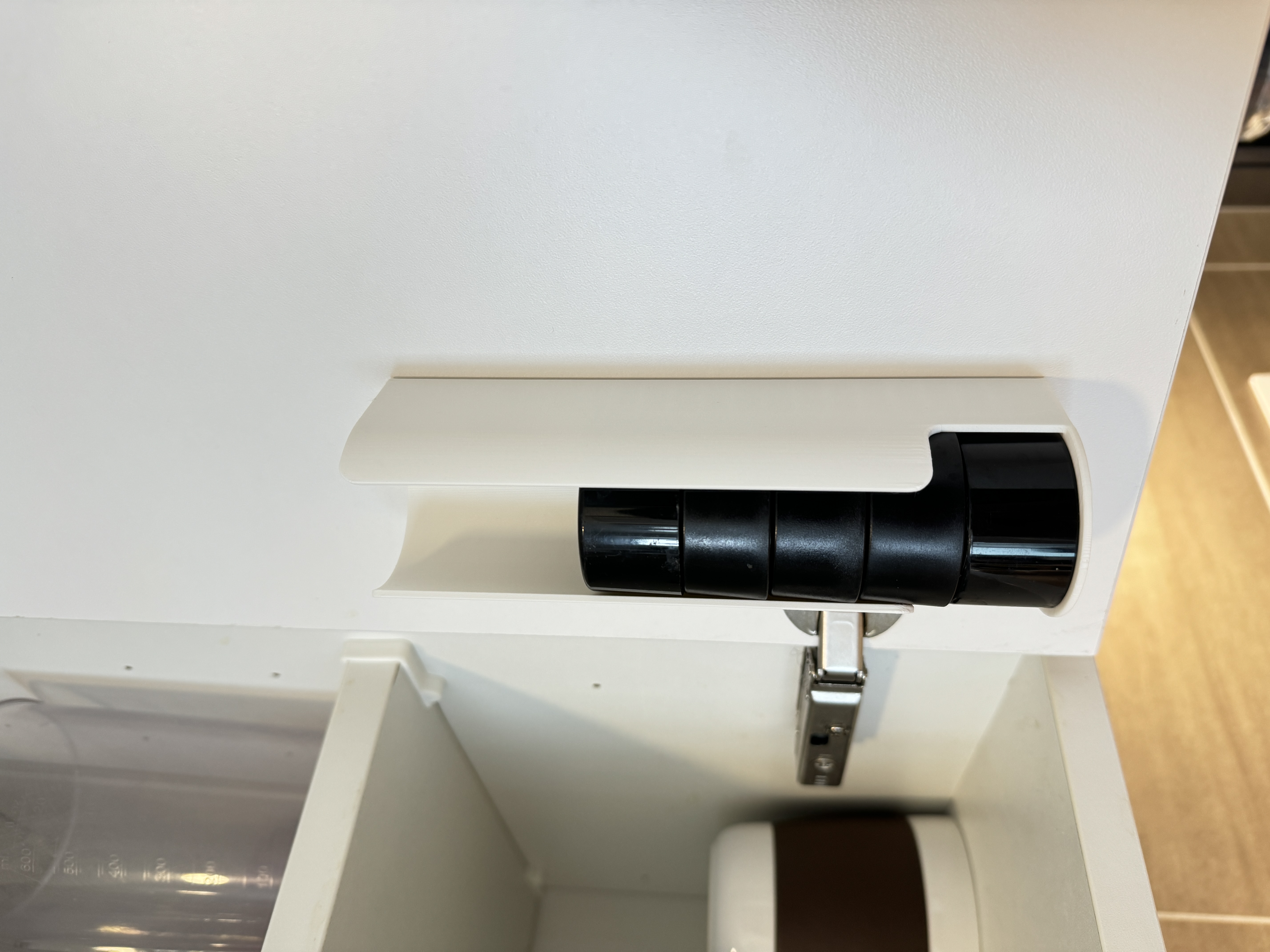SodaStream (Duo) cap dispenser