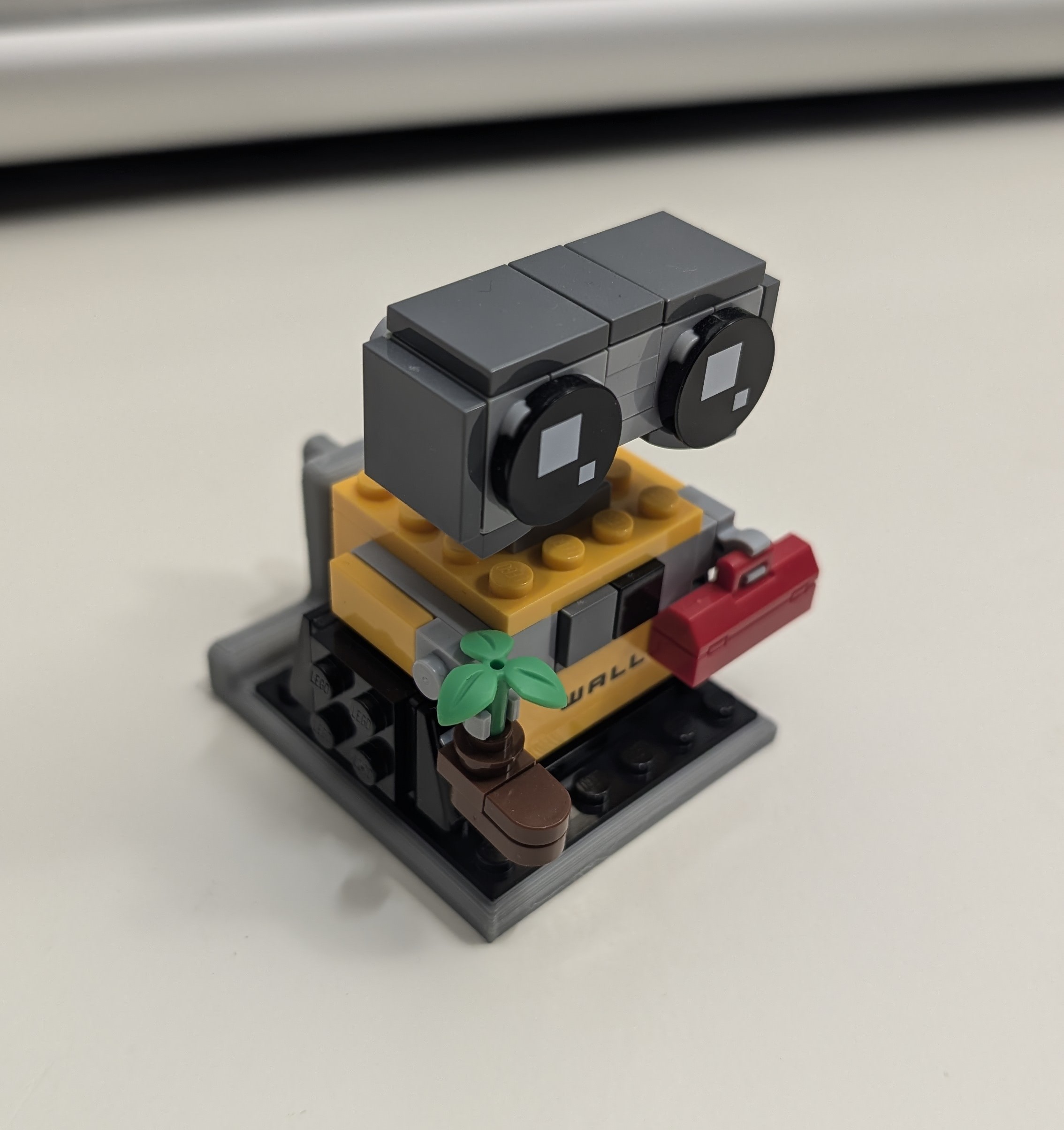 Lego Brickheadz Holder for Skadis Board using the Ultimount Hook by ...