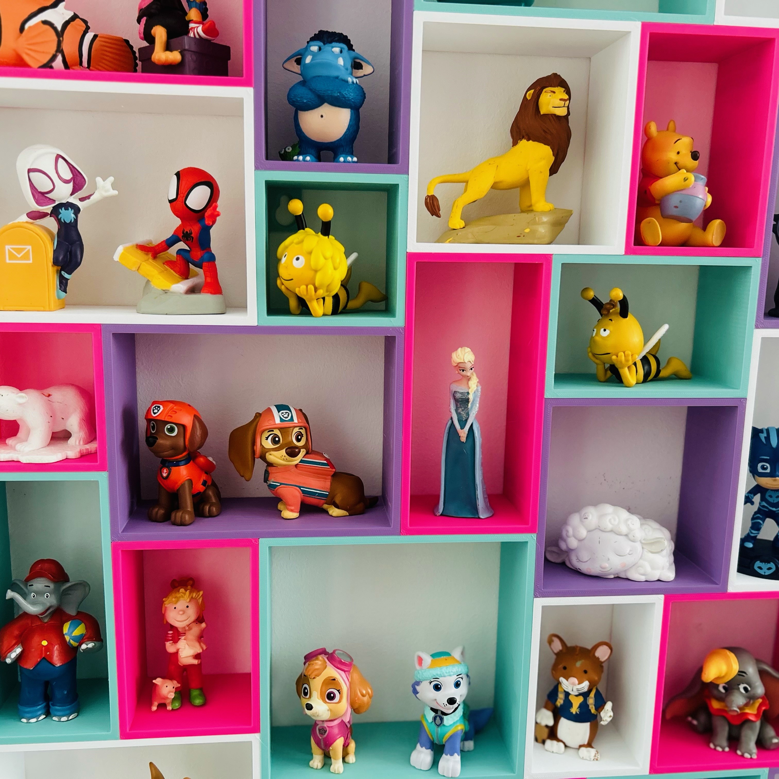 TonieGRID - Modular shelf for Tonie figures / Modulares Regal für Tonie-Figuren
