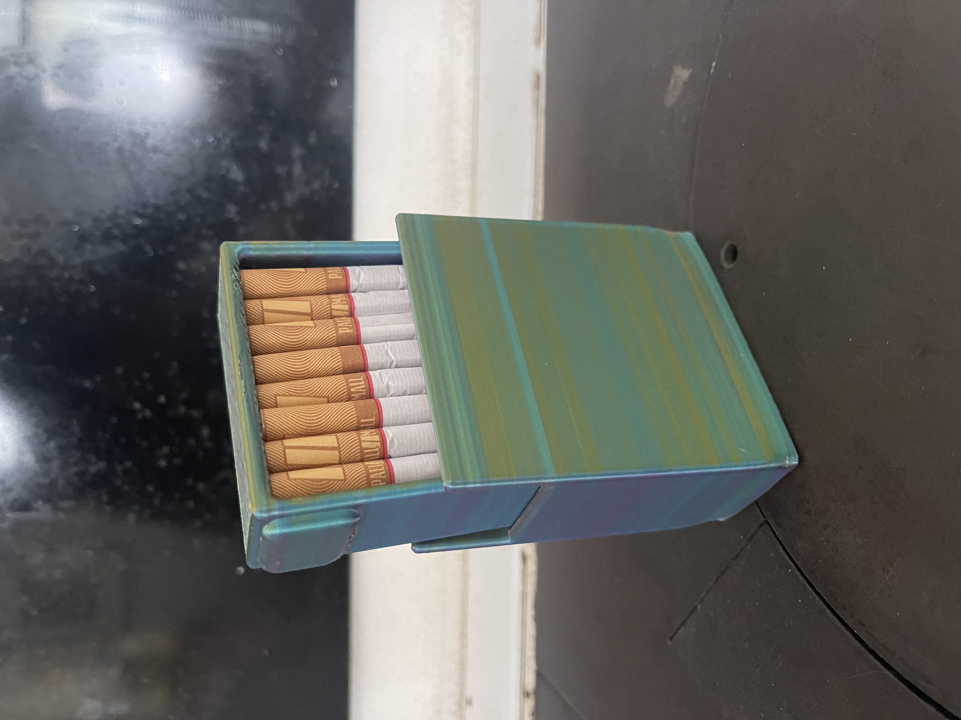 Stylish and Practical Cigarette Case for 3D Printing