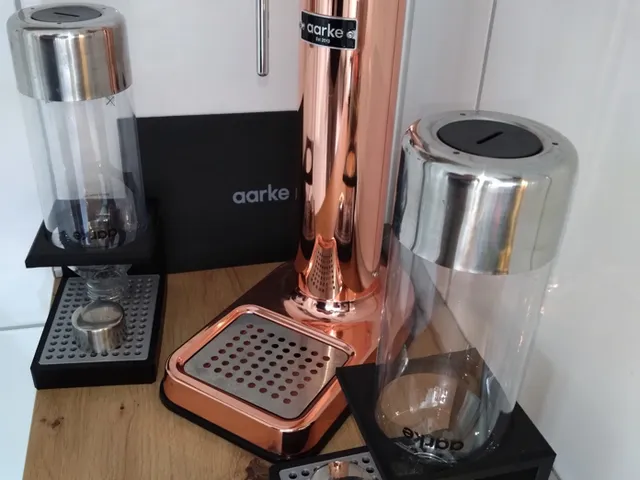 Aarke Carbonator3 bottle holder