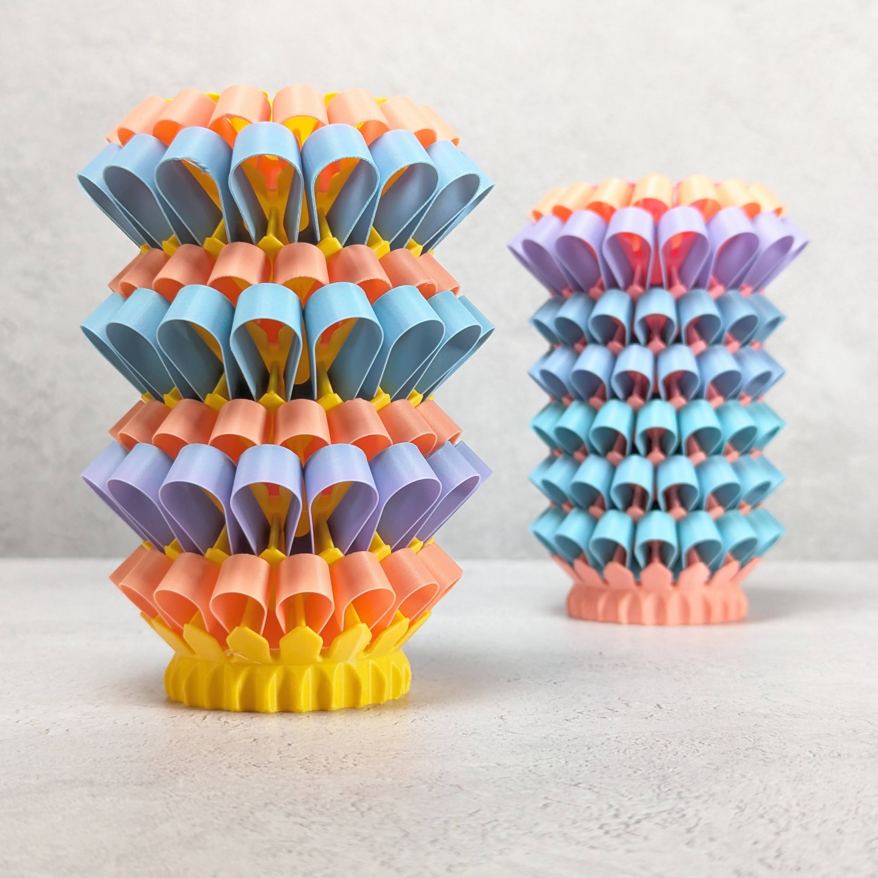 Inversion Ruffle Vase — miniatura 11