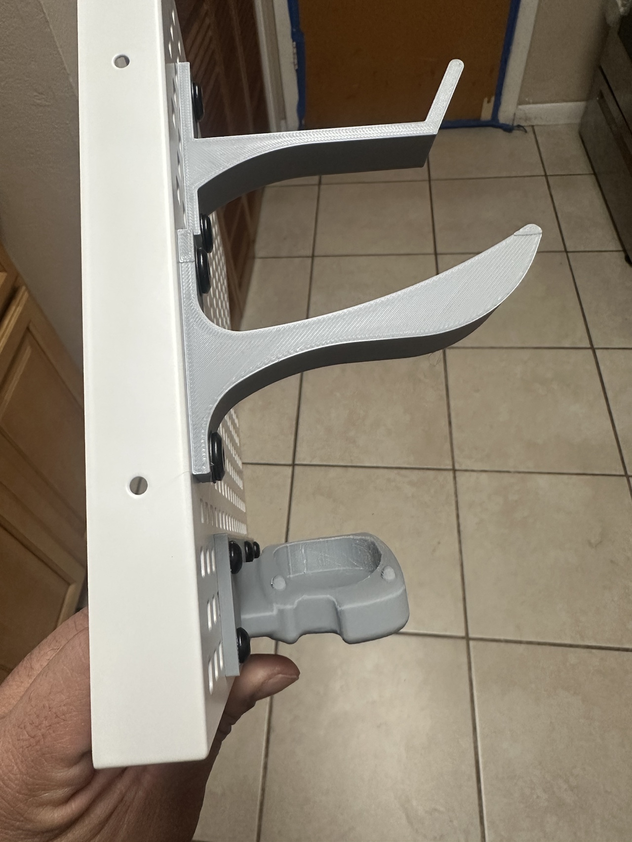Nanoleaf Pegboard Keyboard mount