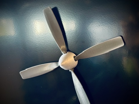 King Air Propeller - Hub with Movable Blades