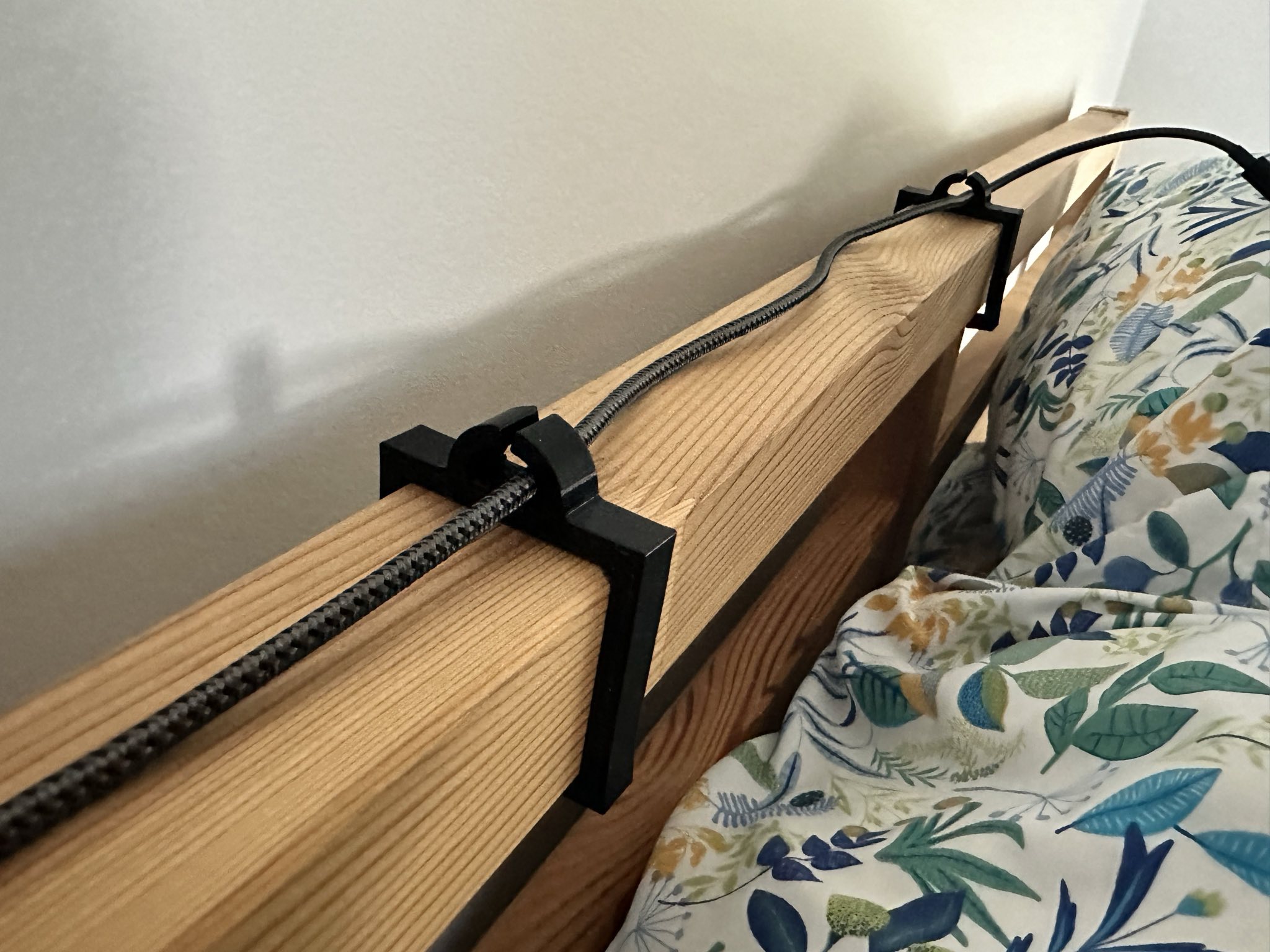 TPU Bedside Cable Guide 3D model