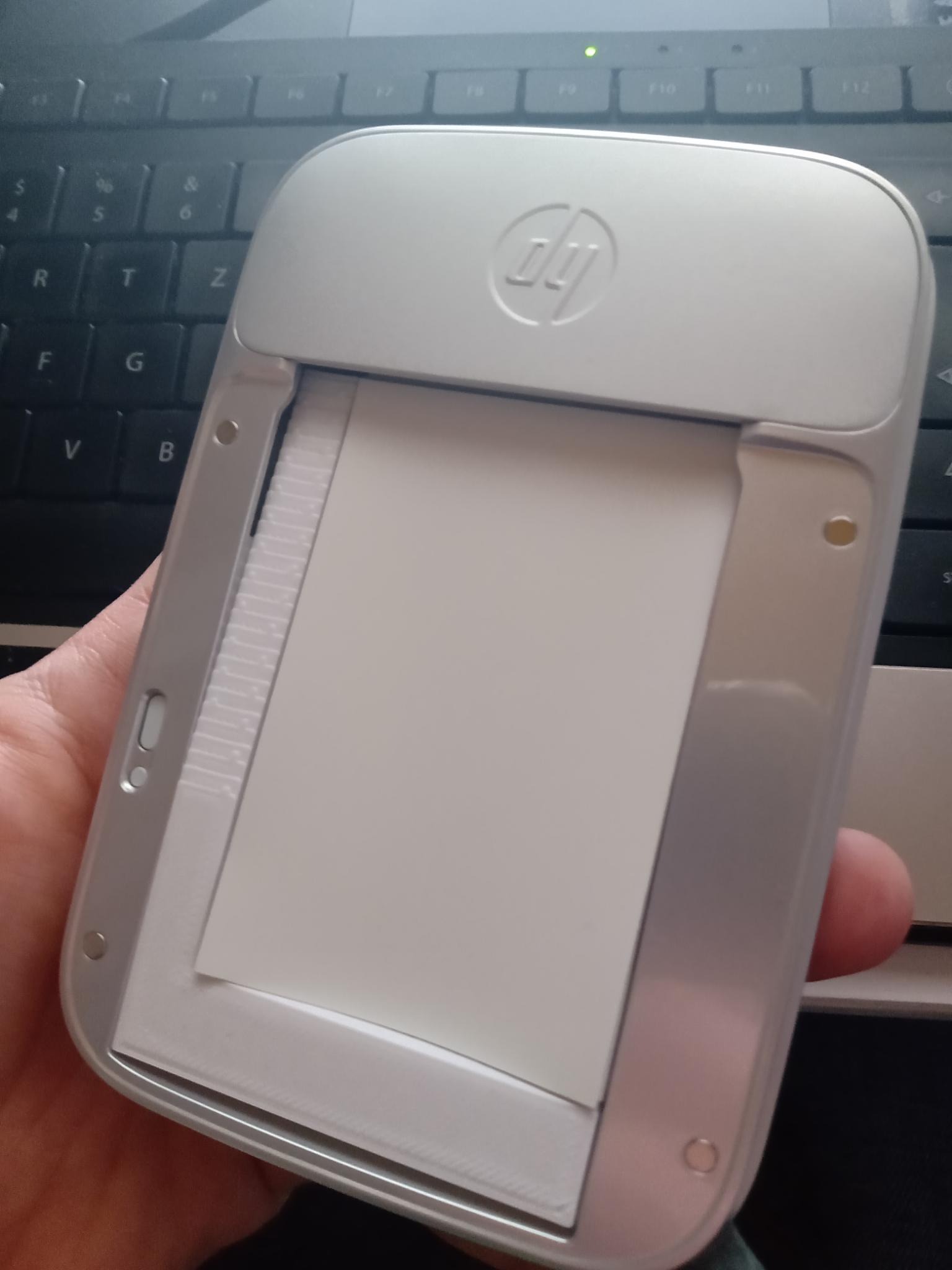 HP Sprocket paper size adapter