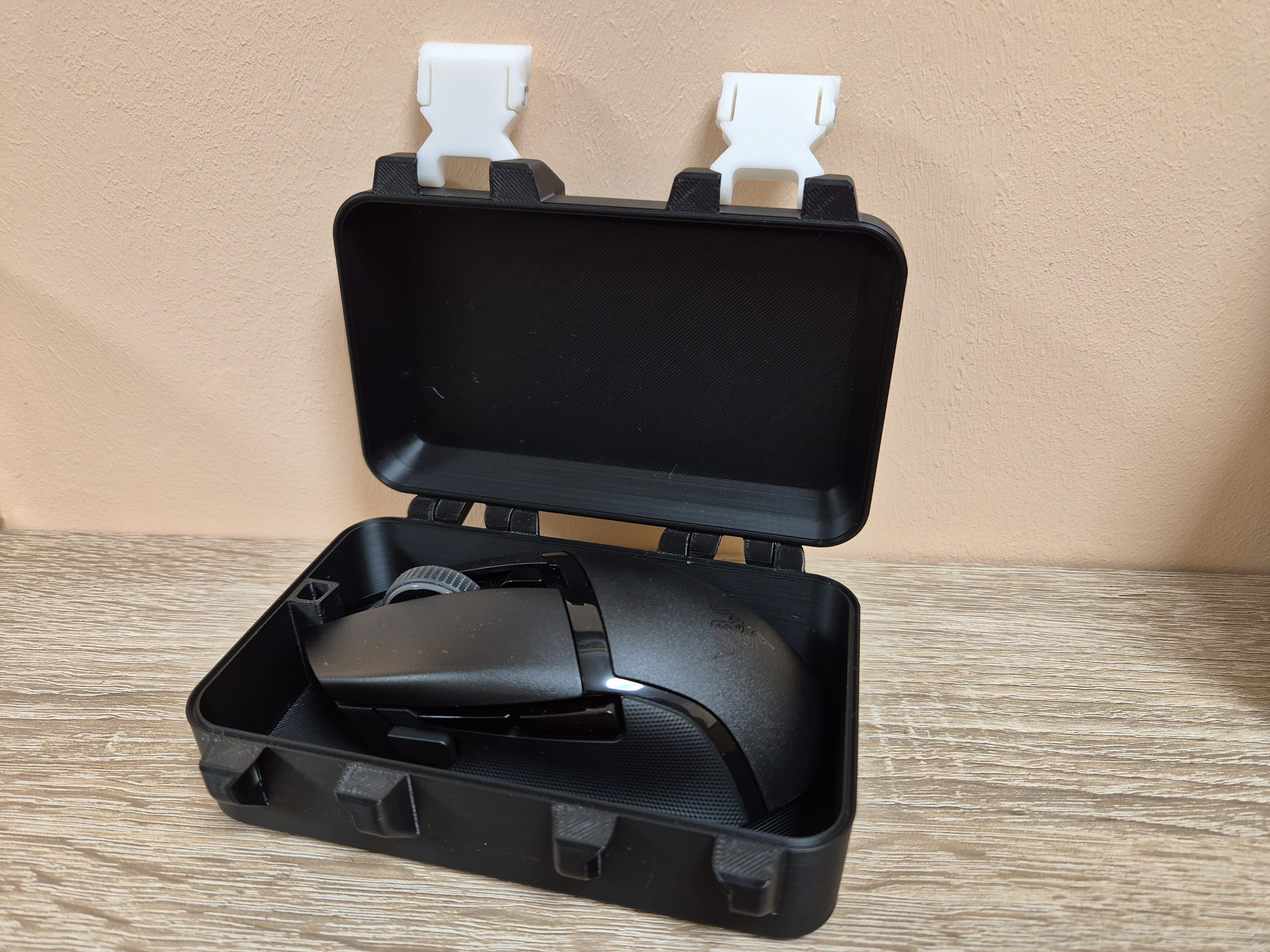 Razer Basilisk V3 X HyperSpeed - Travel box