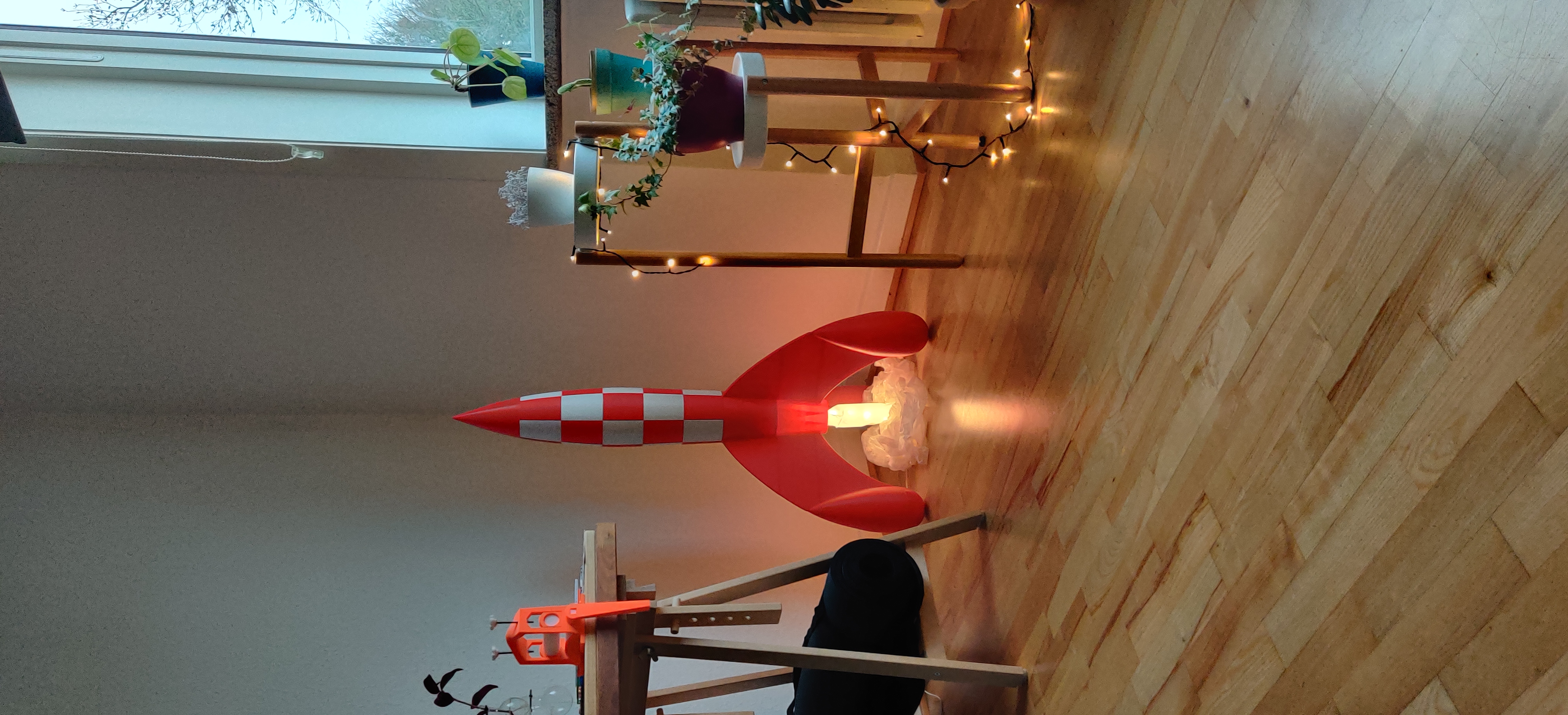 Miniatura 2 do modelo 3D Moon Rocket V2