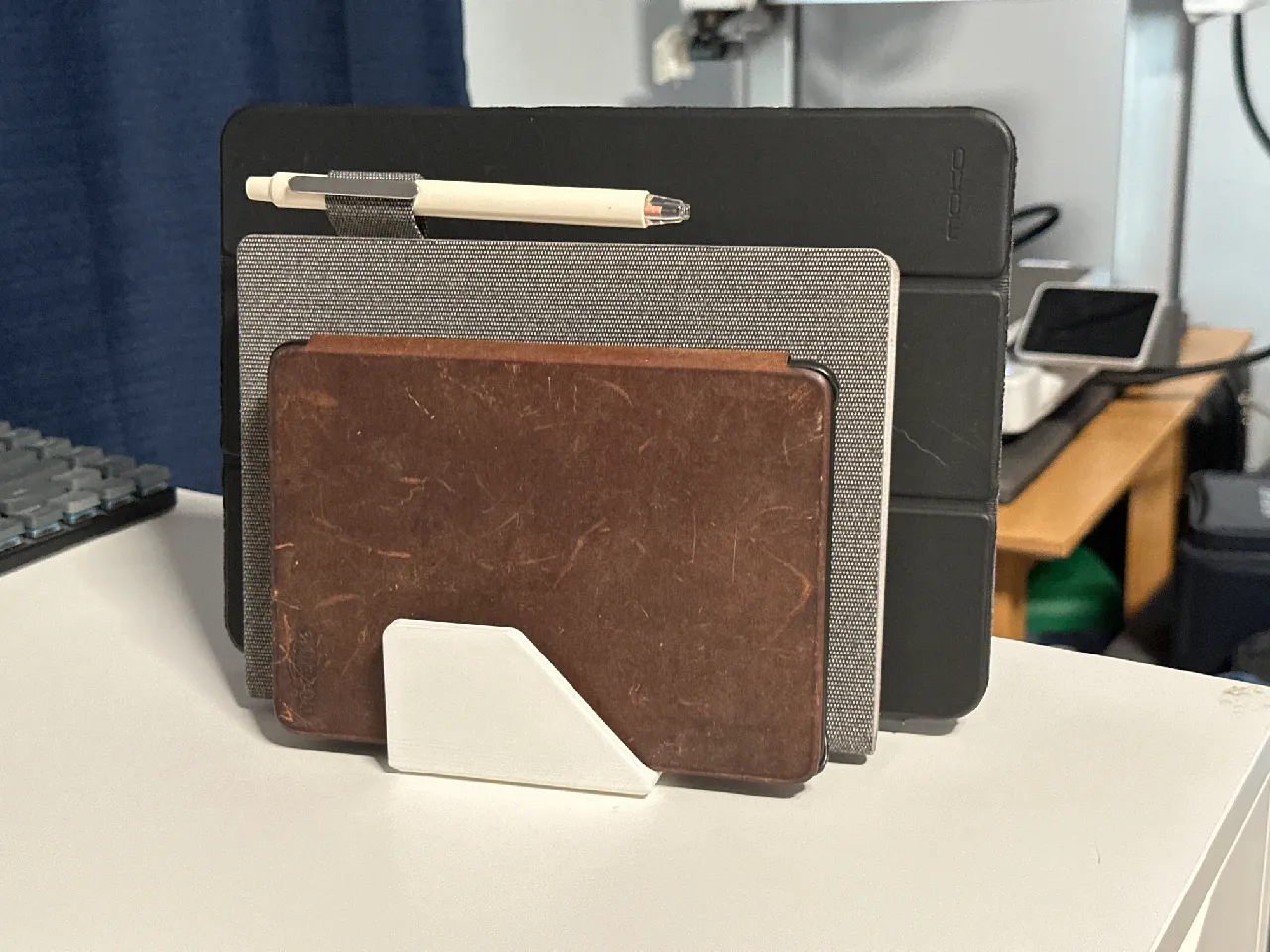 Tablet / Notebook Organizer by aiannazzone | Download free STL model ...