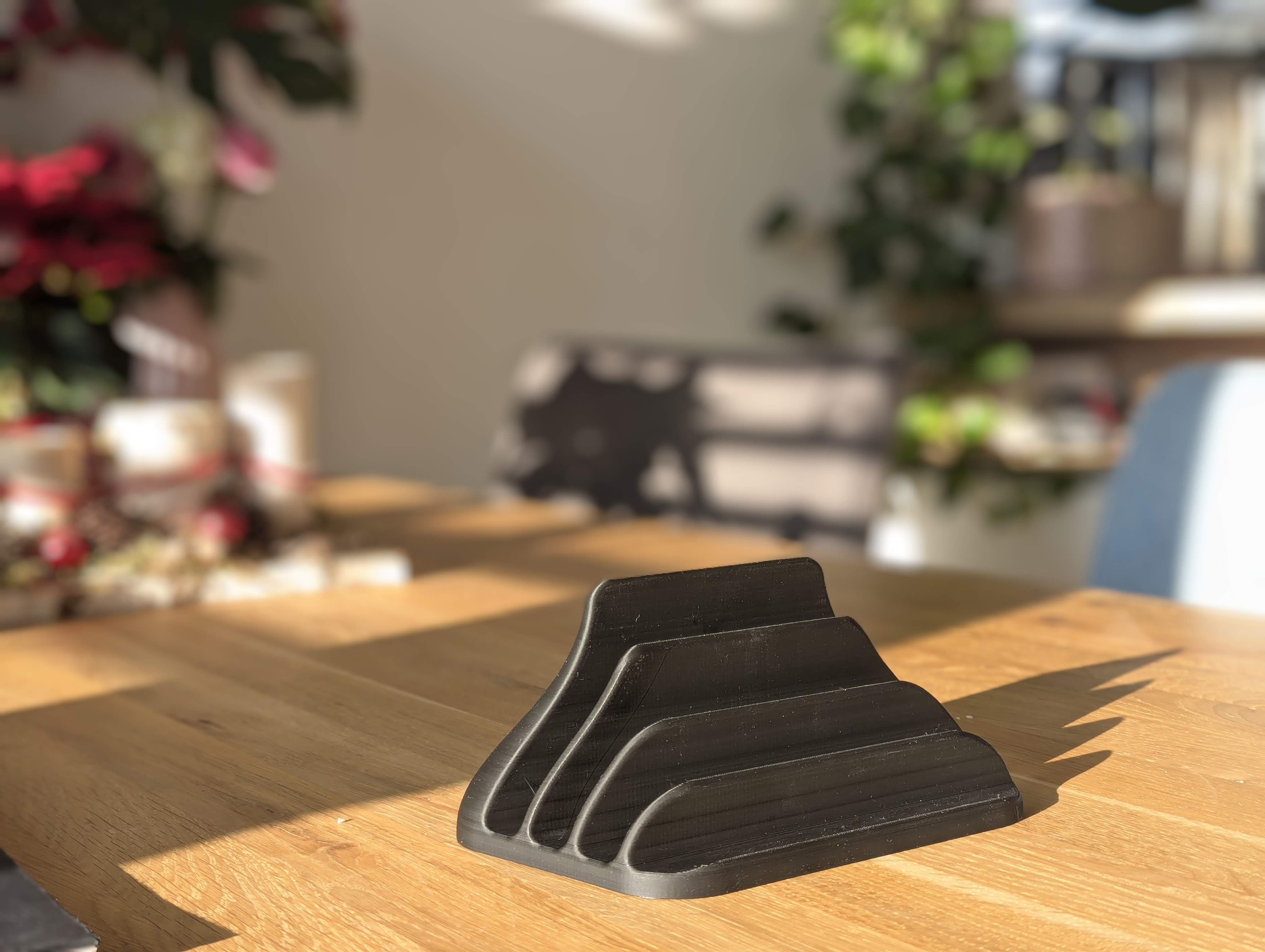 Universal Vertical Desk Organizer (ipad, notebook, phone...)