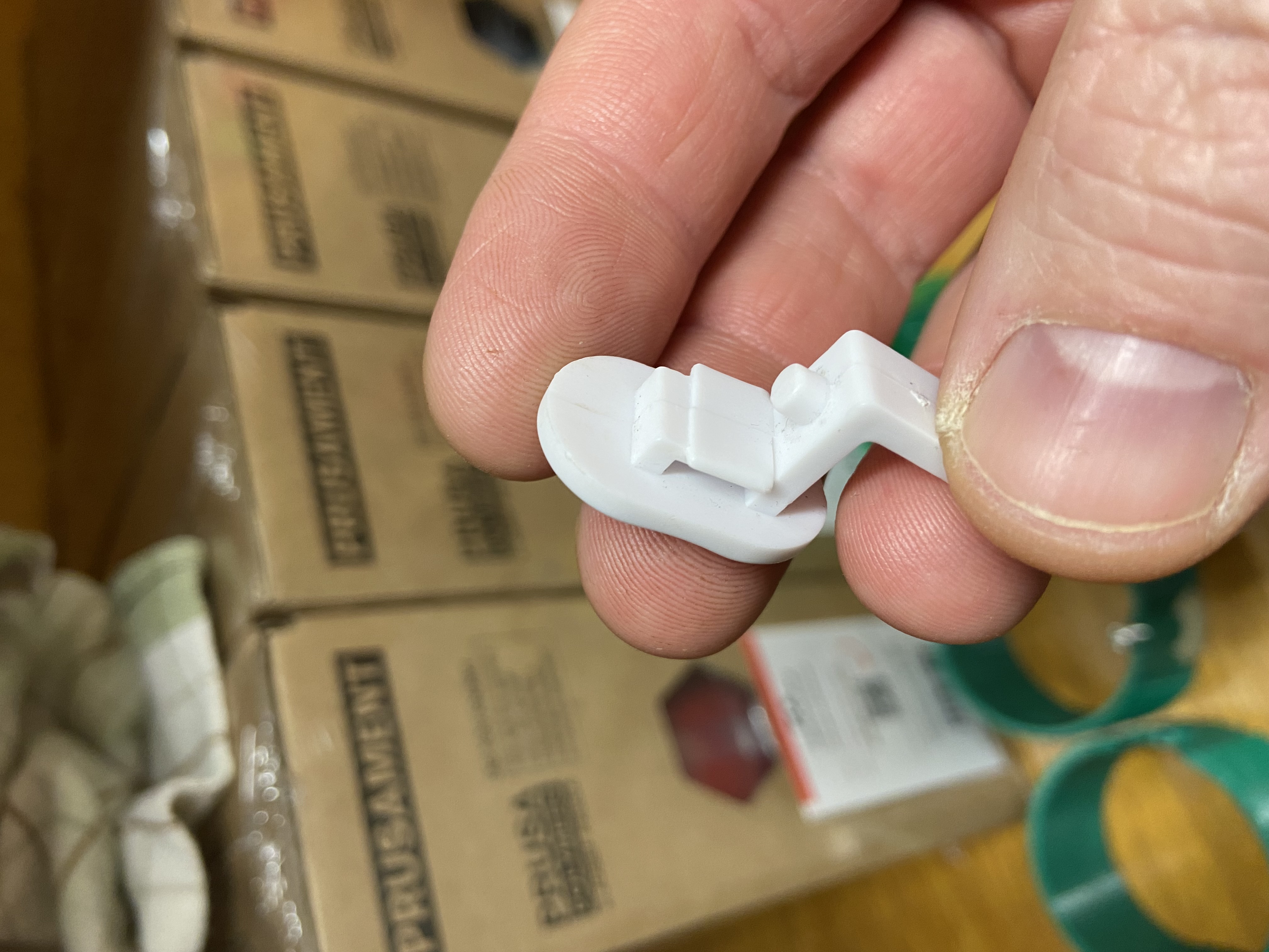 replacement button for childs gate hardhead — thumbnail 2