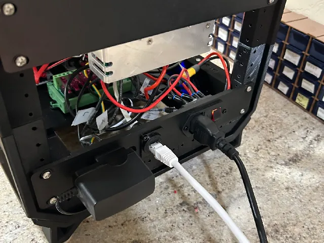 Plug Holder for 10" mini rack