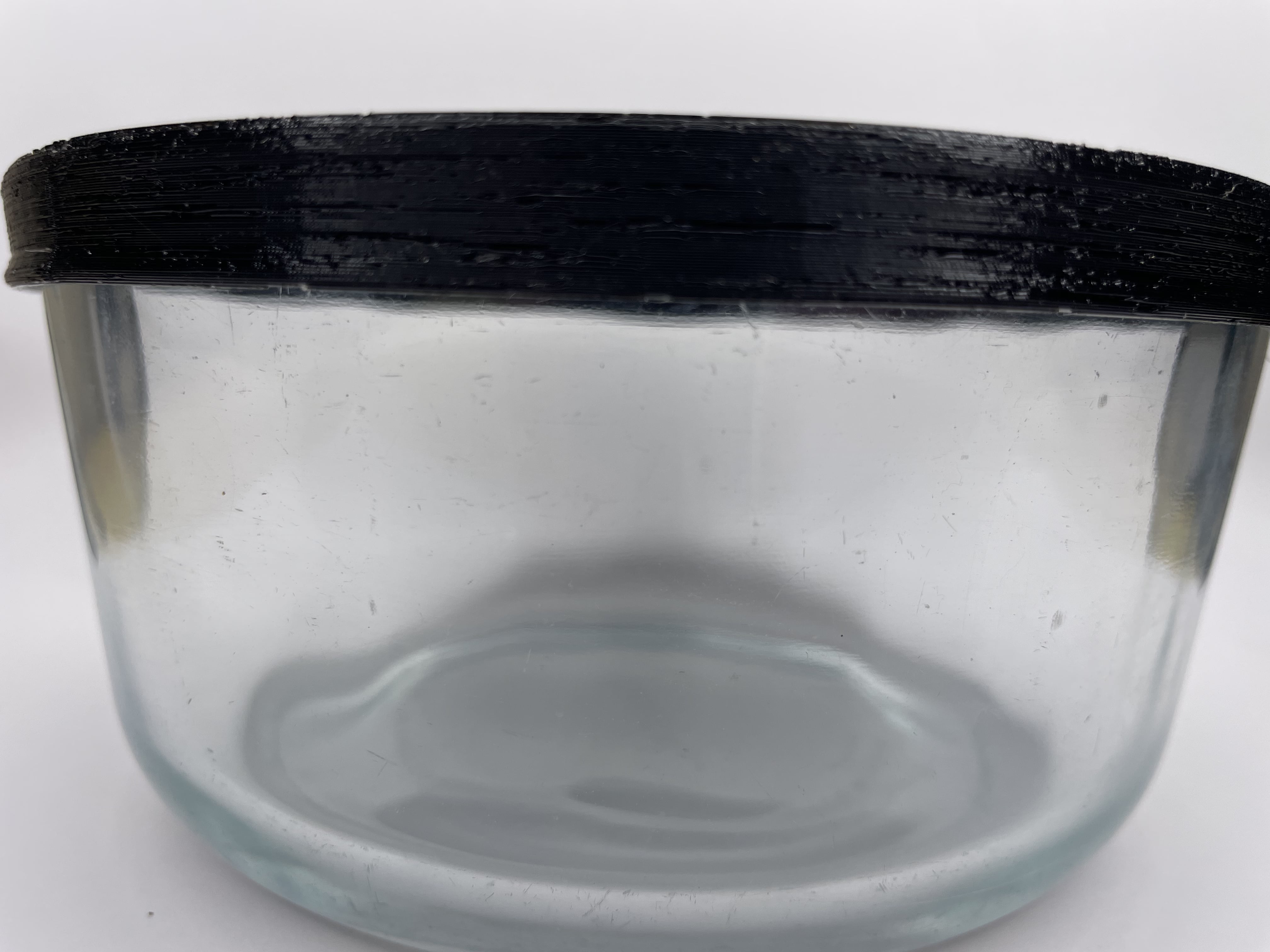 pyrex set of 3 with lid