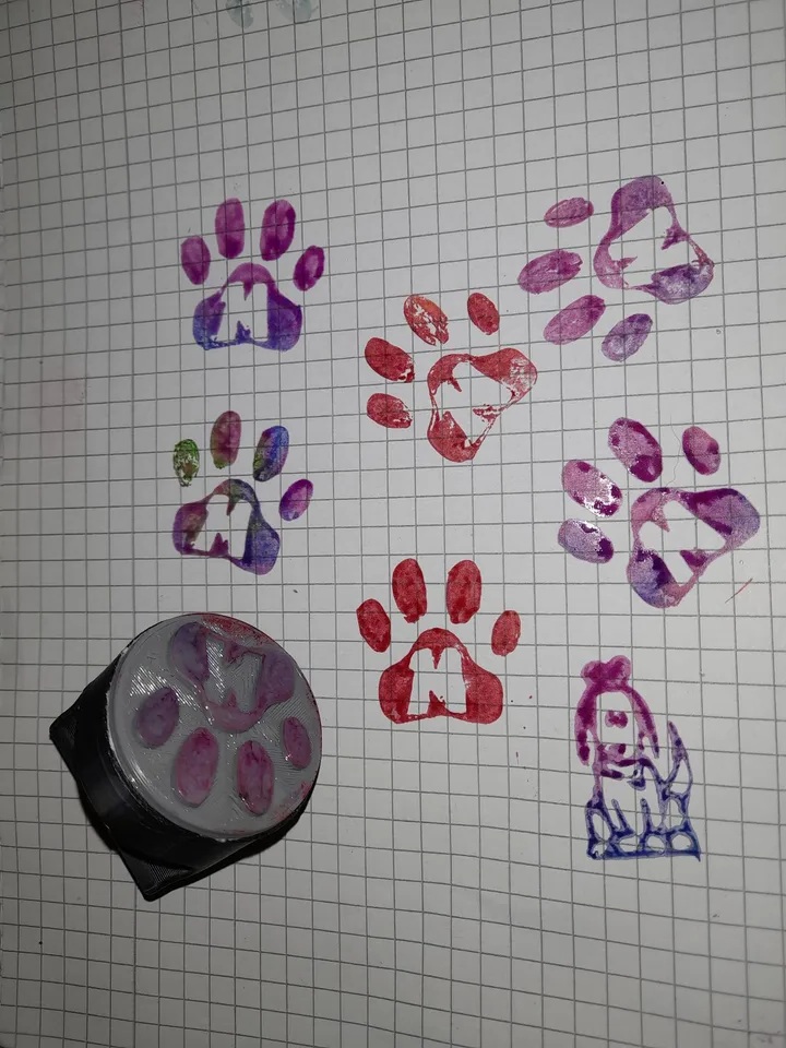 Symbol fonts Stempel Kinder stamps Kids / Anpassbares / Customizable OpenSCAD- Script / diameter = 35mm