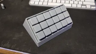 Gridfinity 2x2 9 key macro keyboard holder by ertab | Download free STL ...