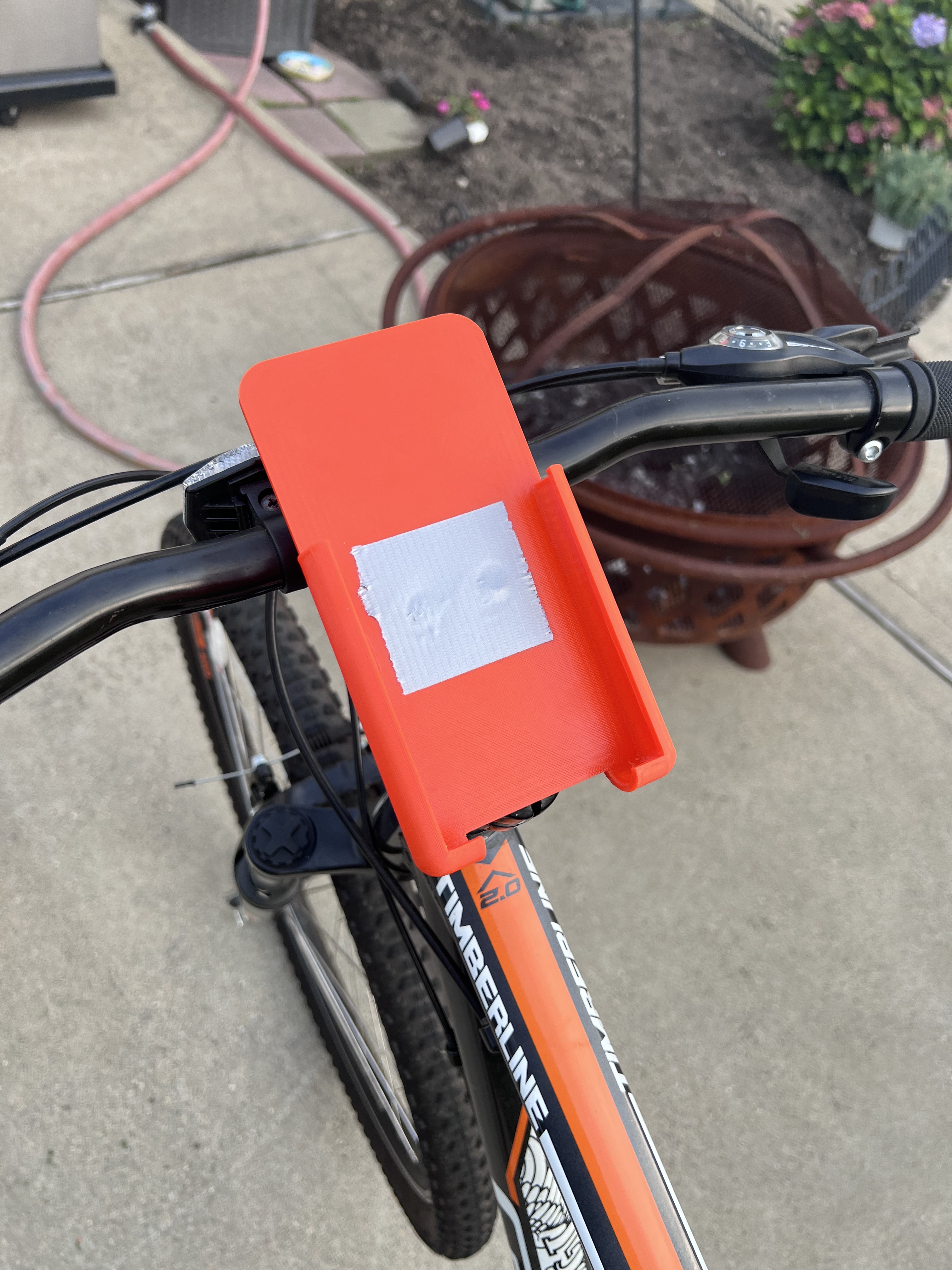 iPhone 16 & 13 Pro Max w/ case Bike mount (Remix)