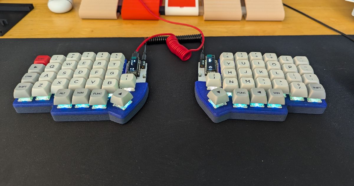 Lily58 Case (remix) w/wristrests (Boardsource) by Brett Hampton ...