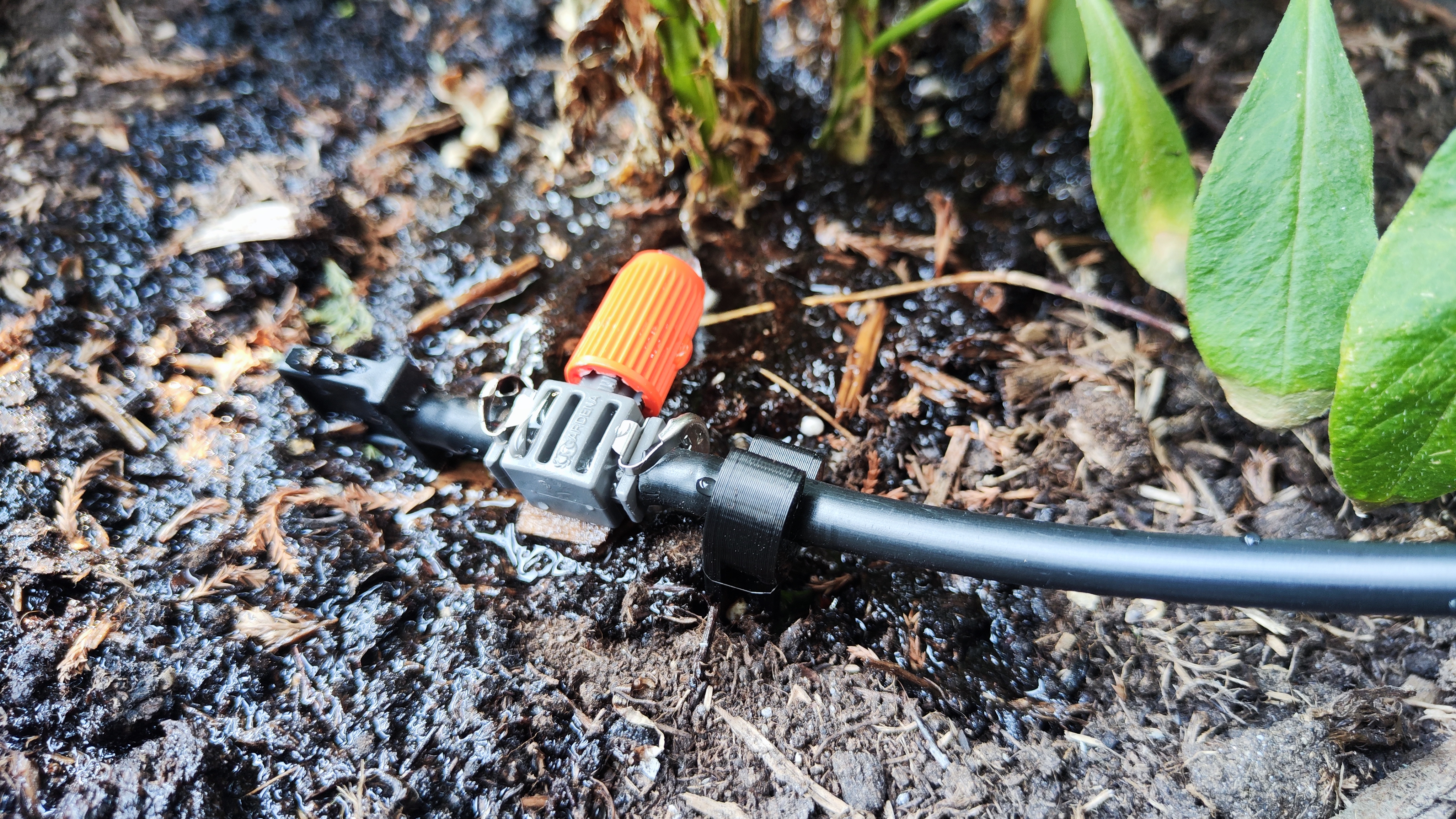 Gardena Micro-drip 3/16 tube holder