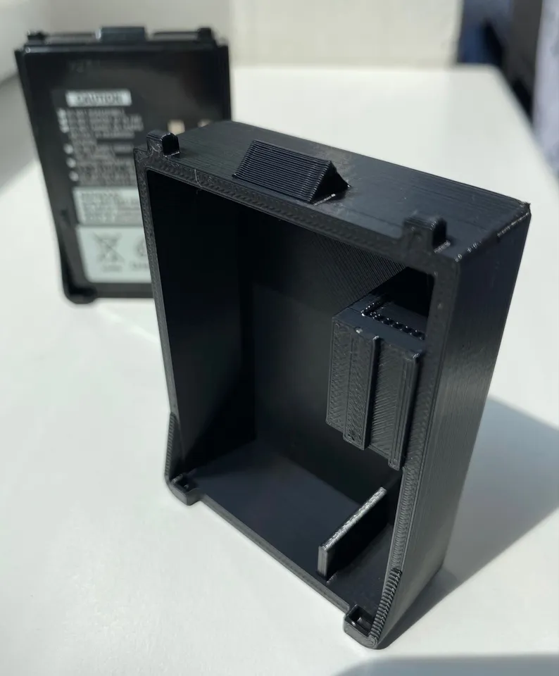 Battery case for Kenwood TH-F7 by zelez | Download free STL