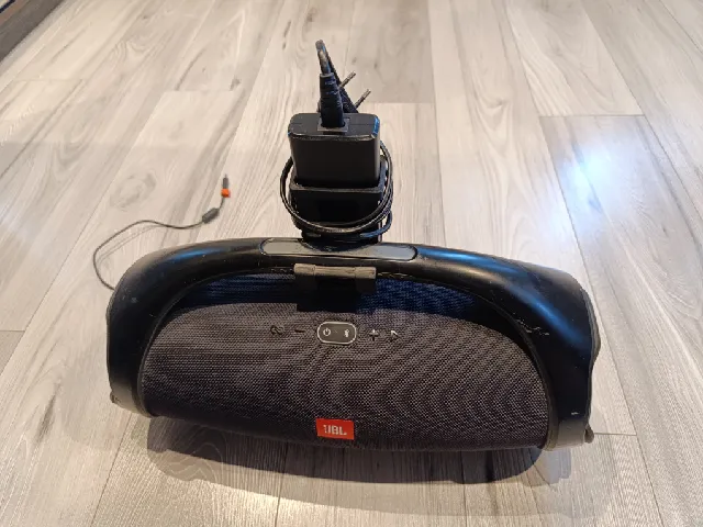 JBL Boombox 2 charger holder/stand