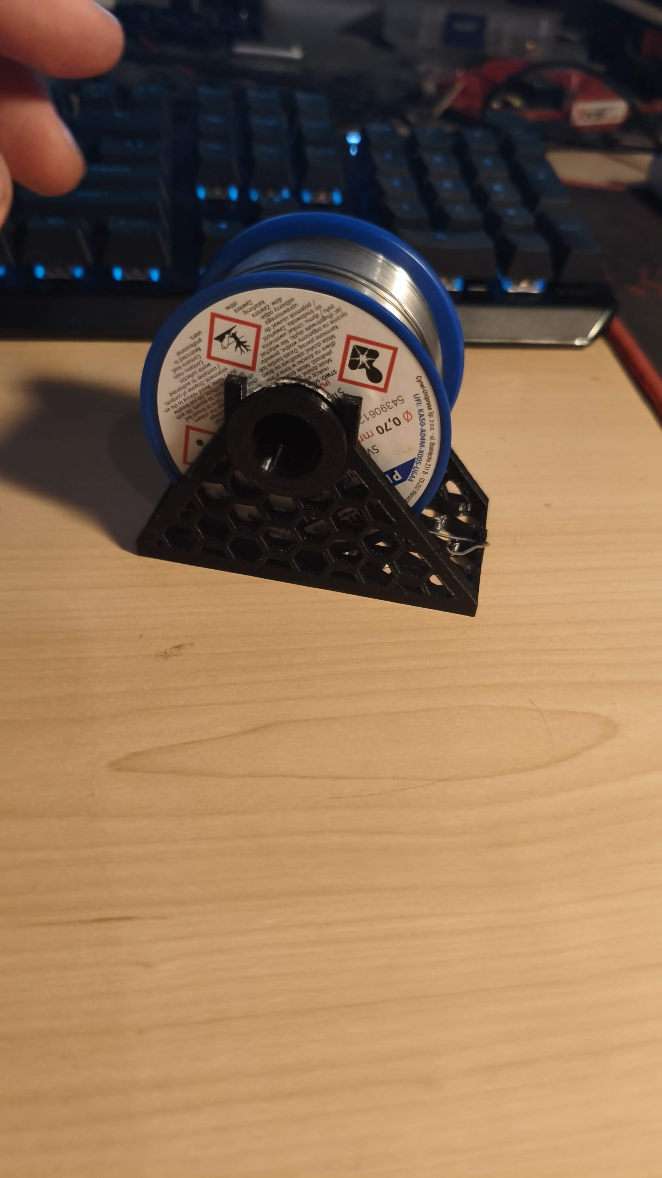 Solder spool holder (cynel 250g)