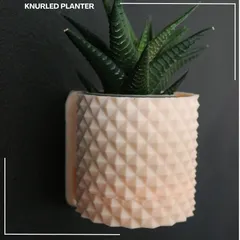Knurled Vase / Planter