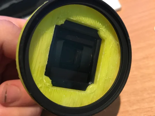 Anamorphic lens filter adapter
