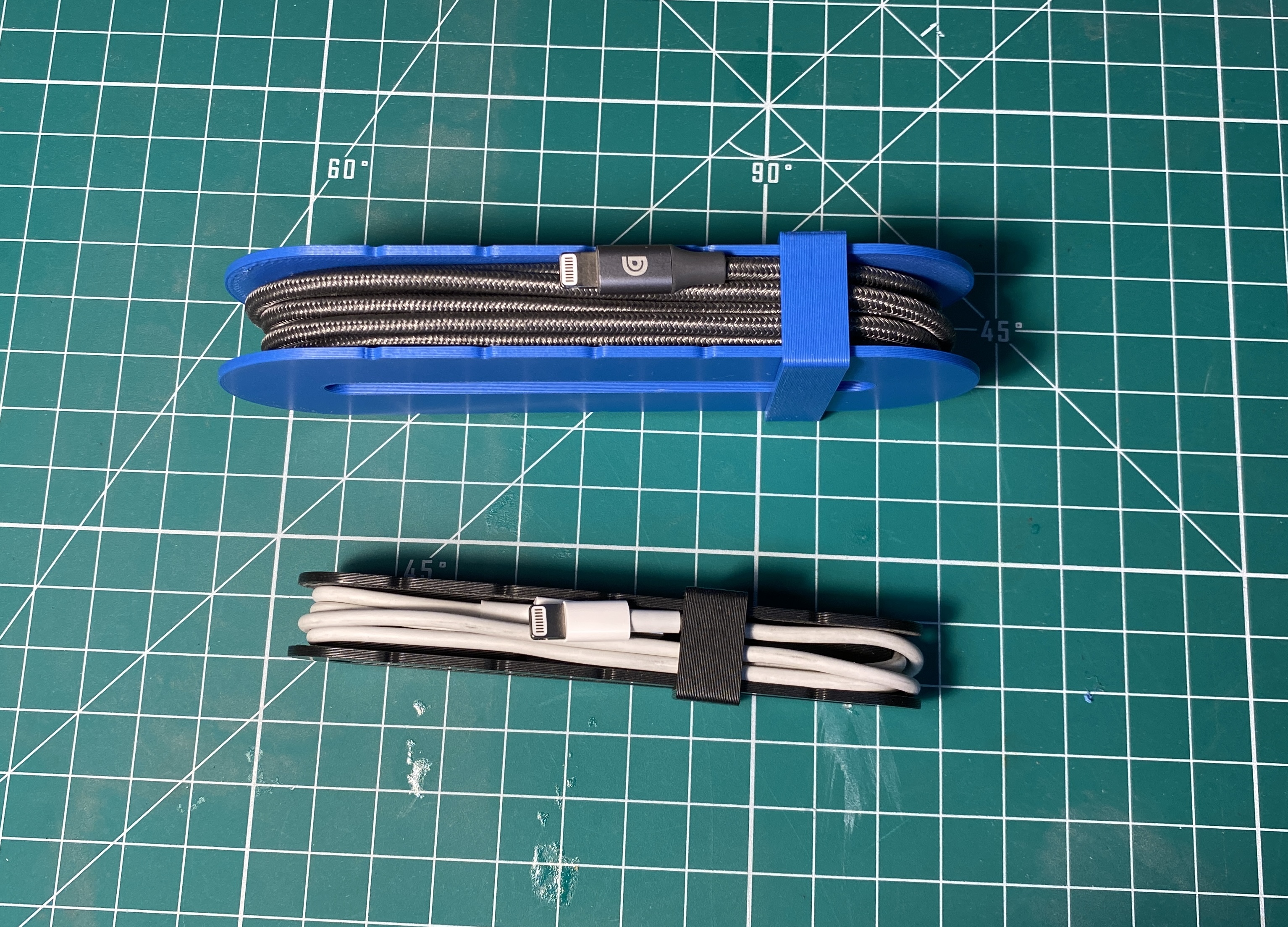 Miniatura 3 do modelo 3D USB Cable Wrap - Parametric
