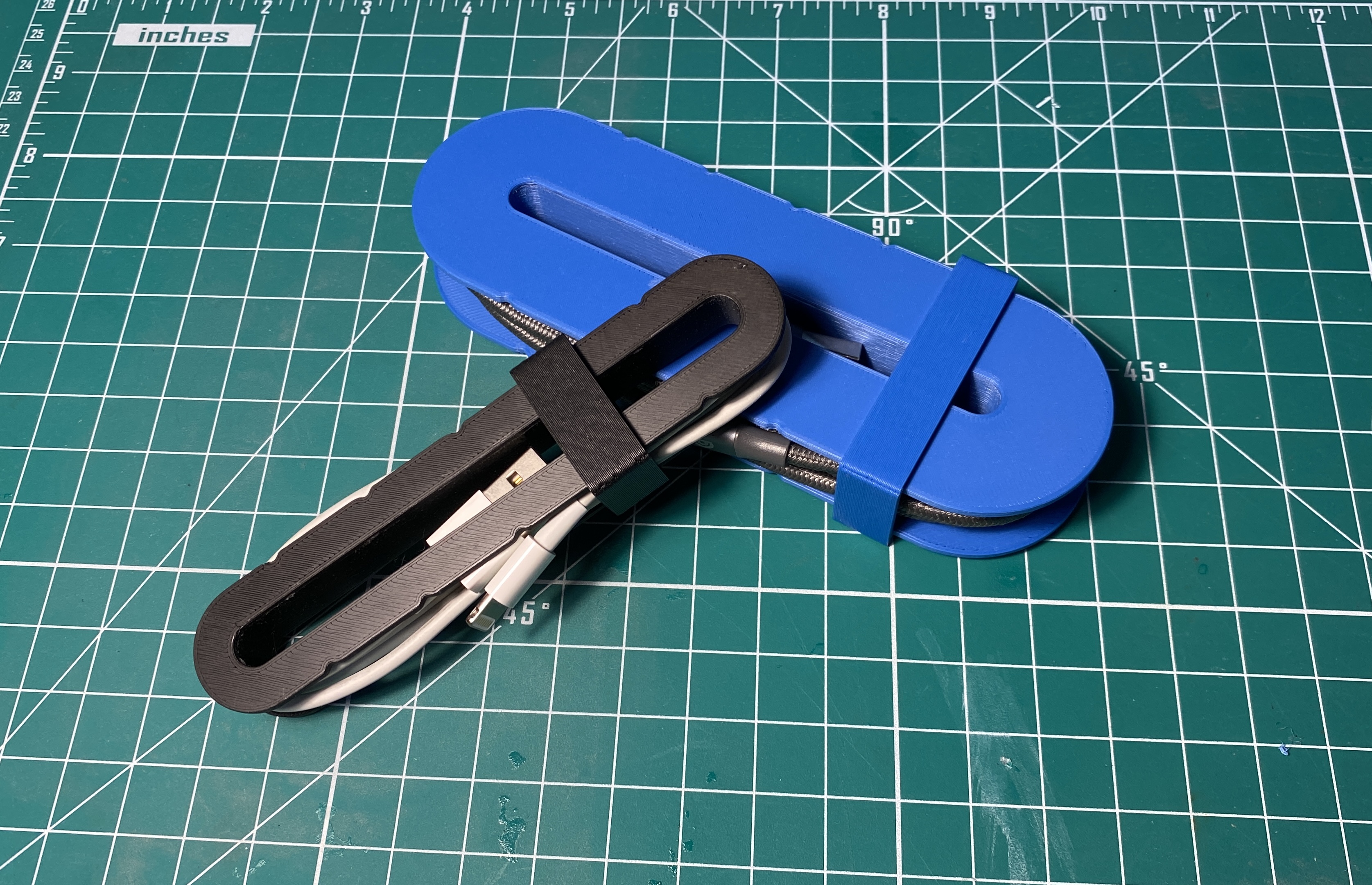 Miniatura 4 do modelo 3D USB Cable Wrap - Parametric