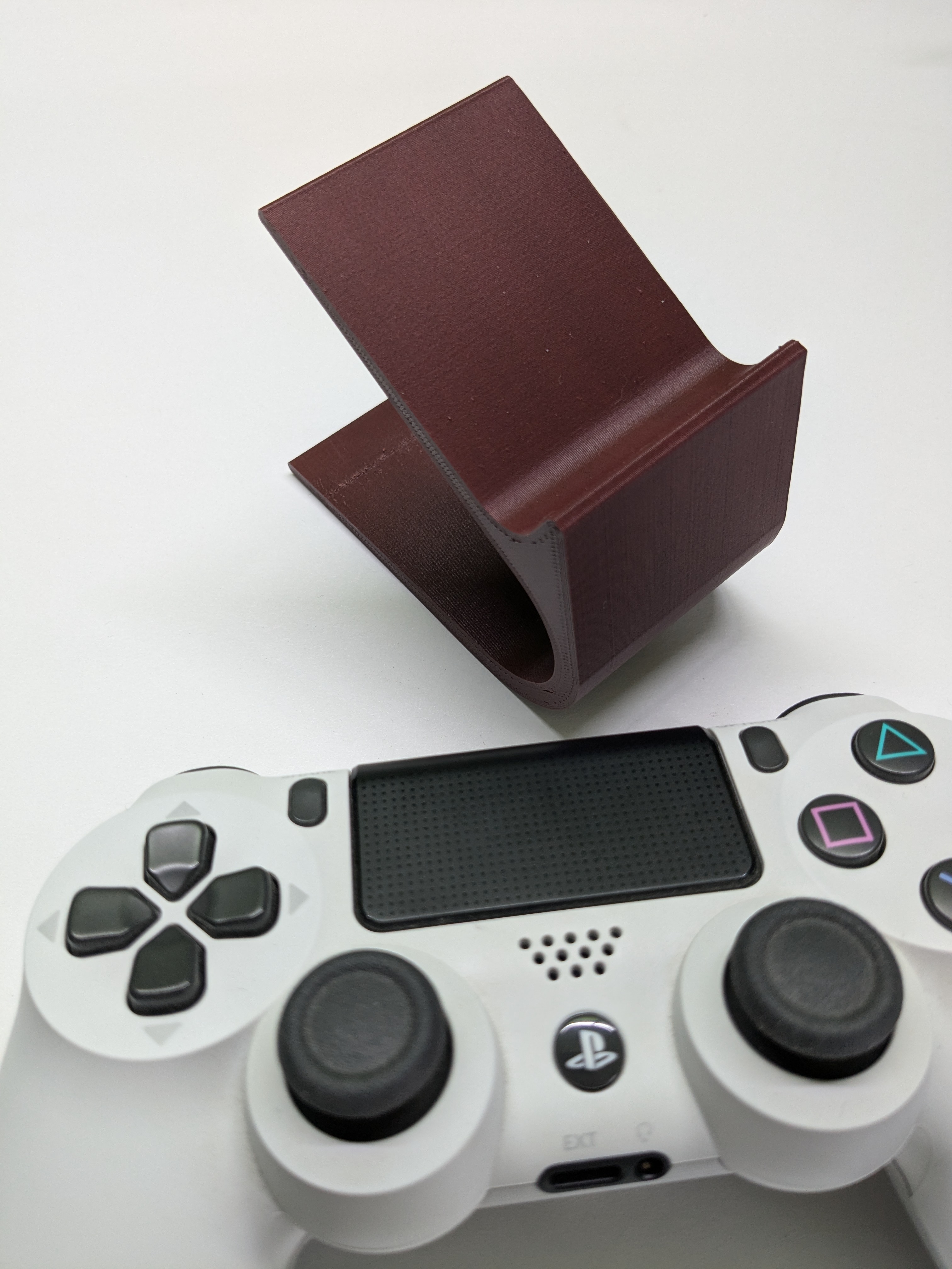 Miniatura 2 do modelo 3D Universal Game controller stand