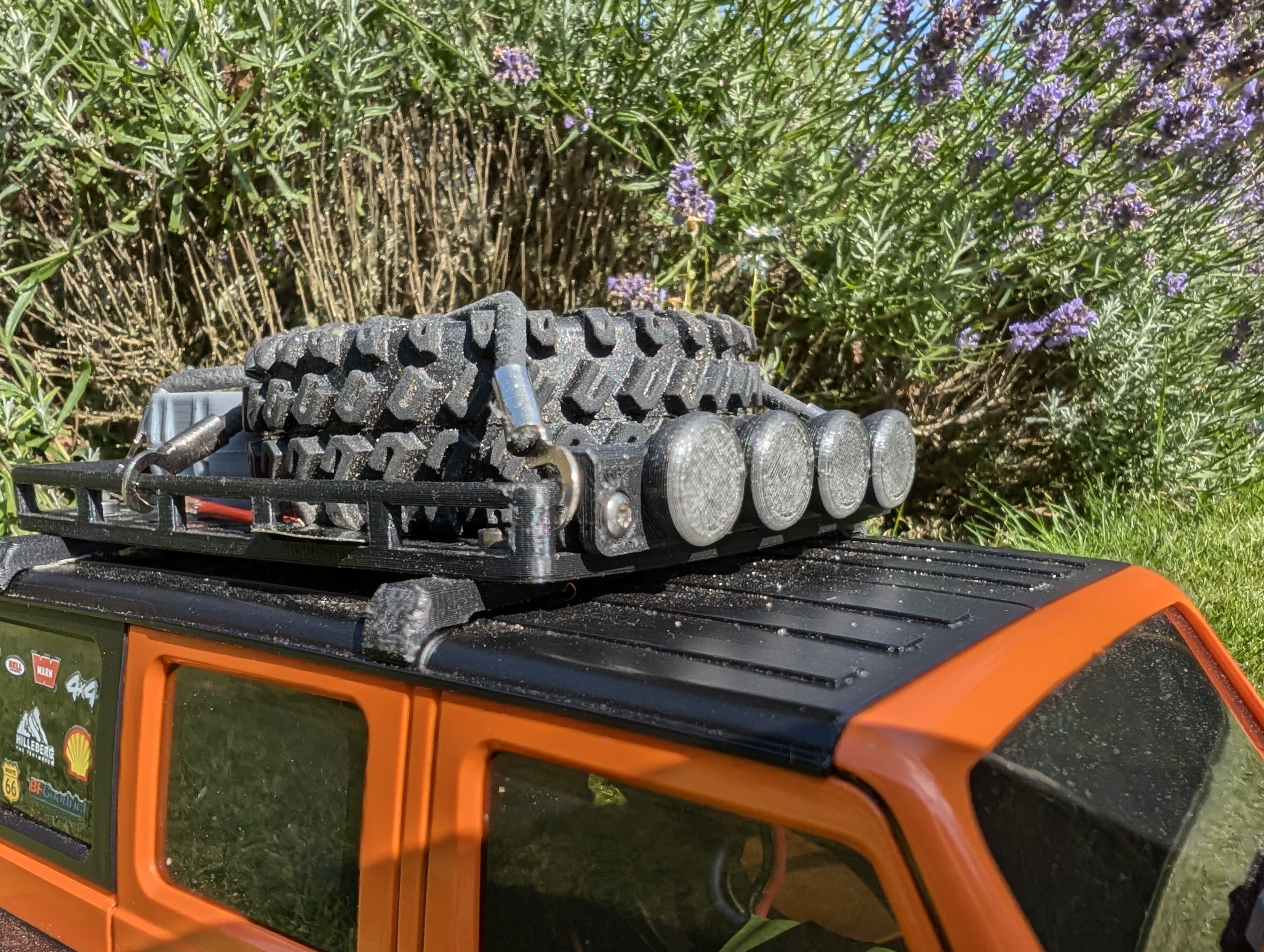 Light Bar for Roof Rack 1:18 Scale