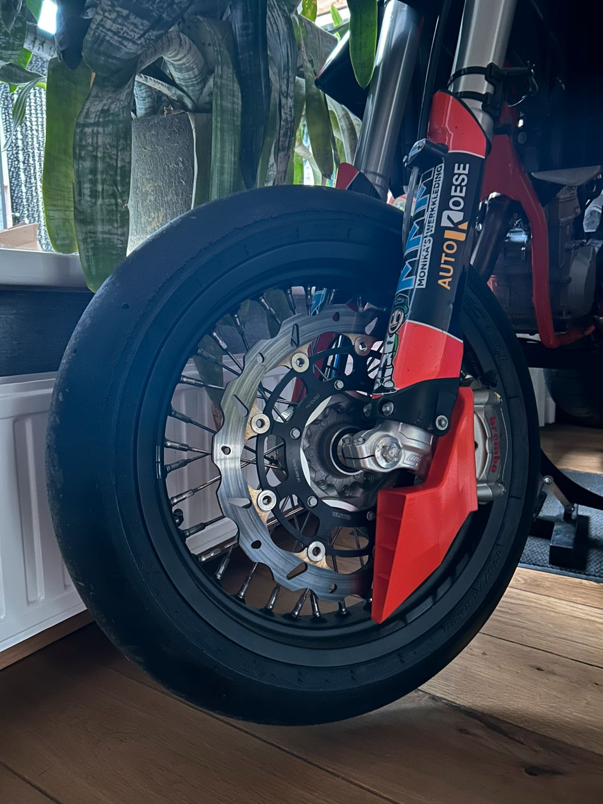 KTM SMR / SMC / Husqvarna FS / 701 Brake cooling duct
