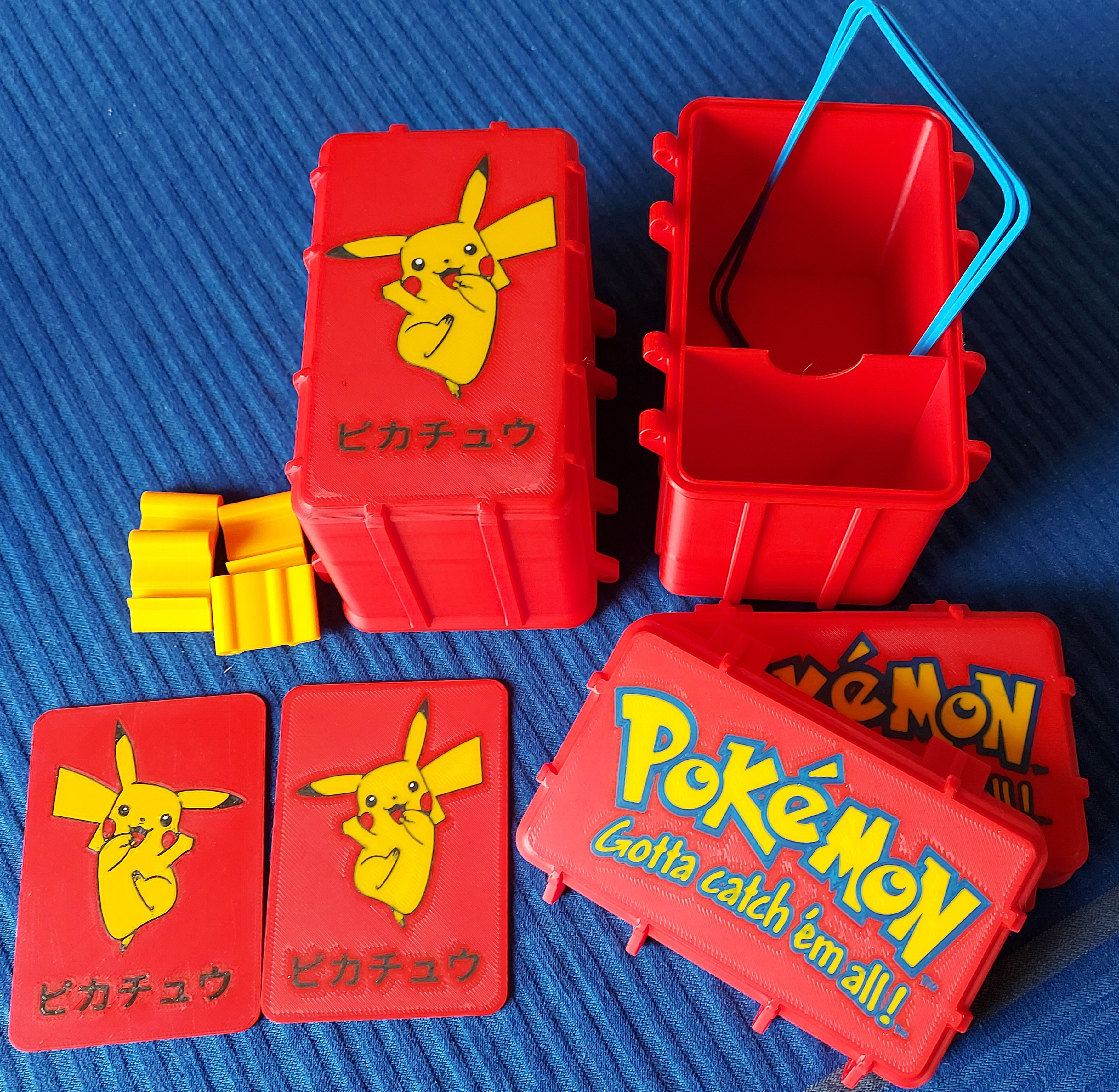 Remix: Pokemon deck box with separator card 3D model thumbnail