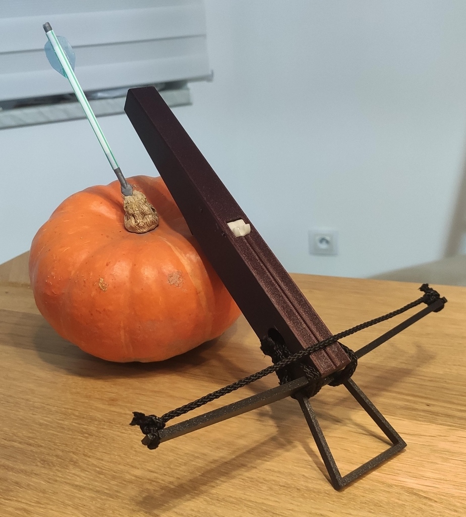 Miniatura 2 do modelo 3D Medieval Crossbow