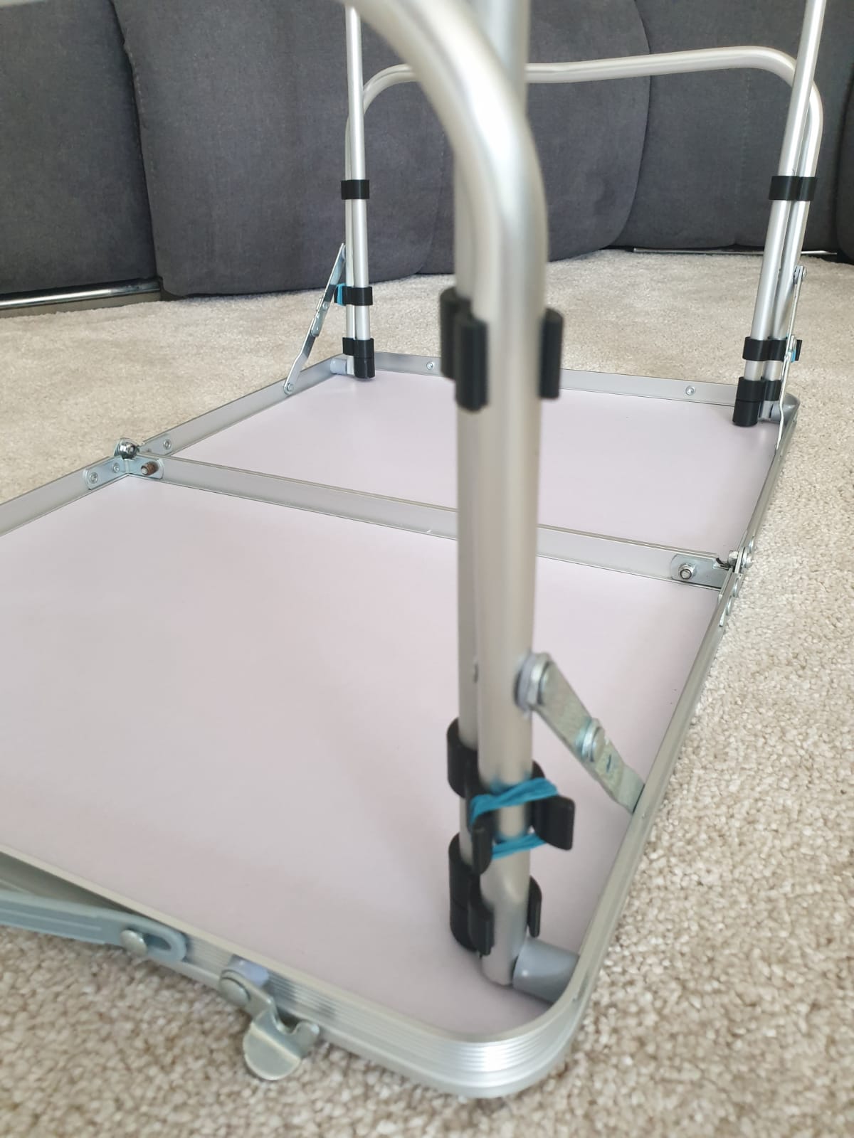 Miniatura 4 do modelo 3D Low Folding Camping Table Extension